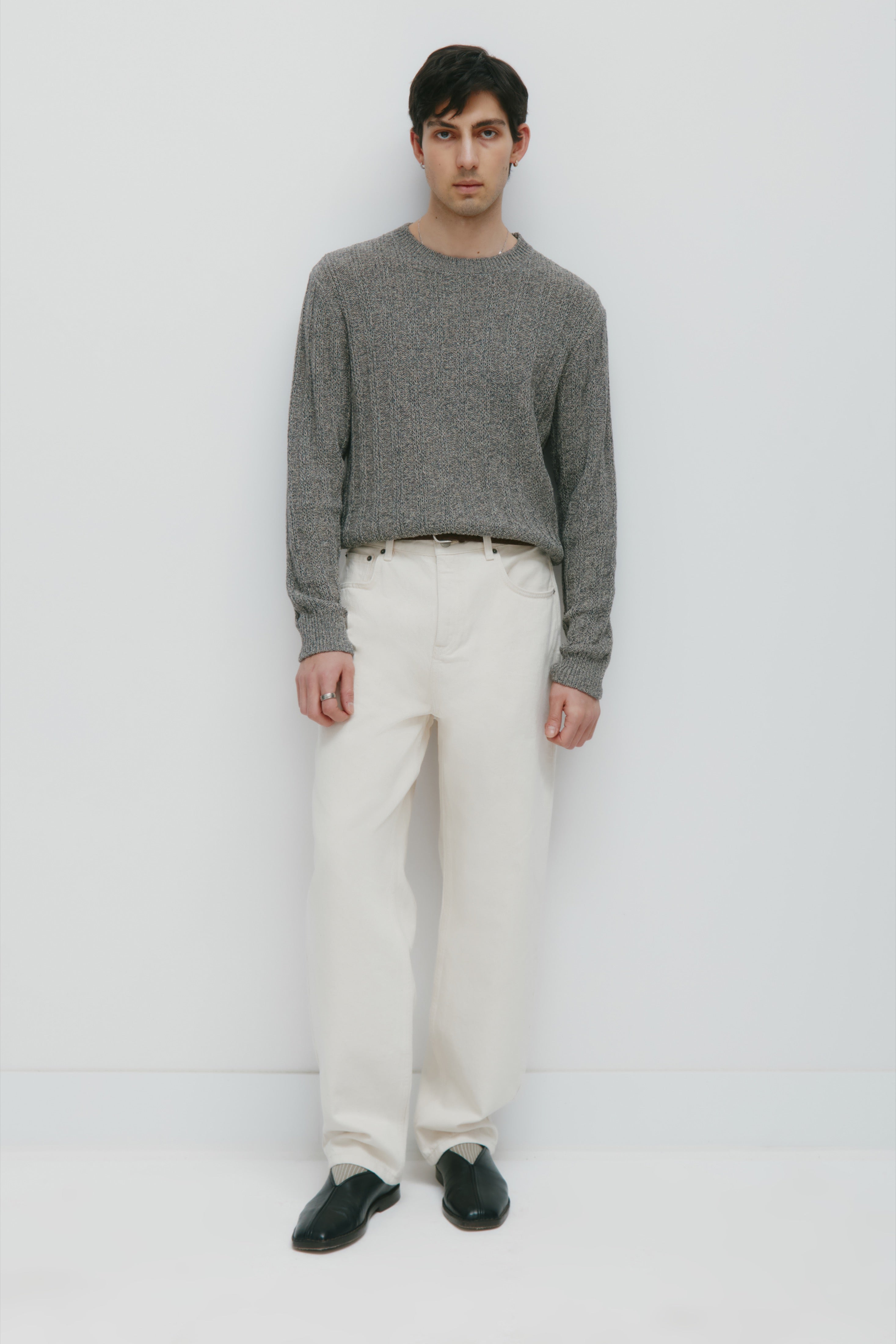 Pull à encolure rond en maille ouverte Nima pour homme en dark Slate