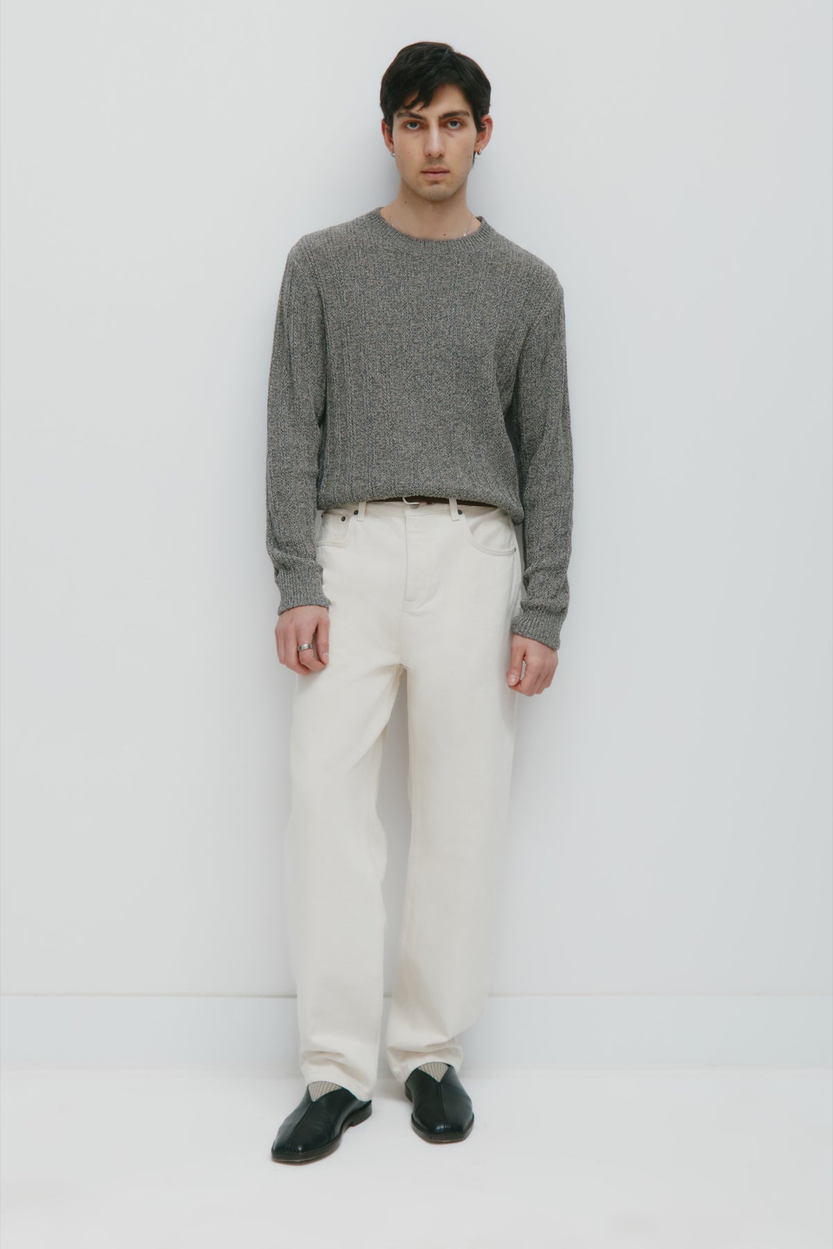 Model is 6’1” and is wearing a size M. 
