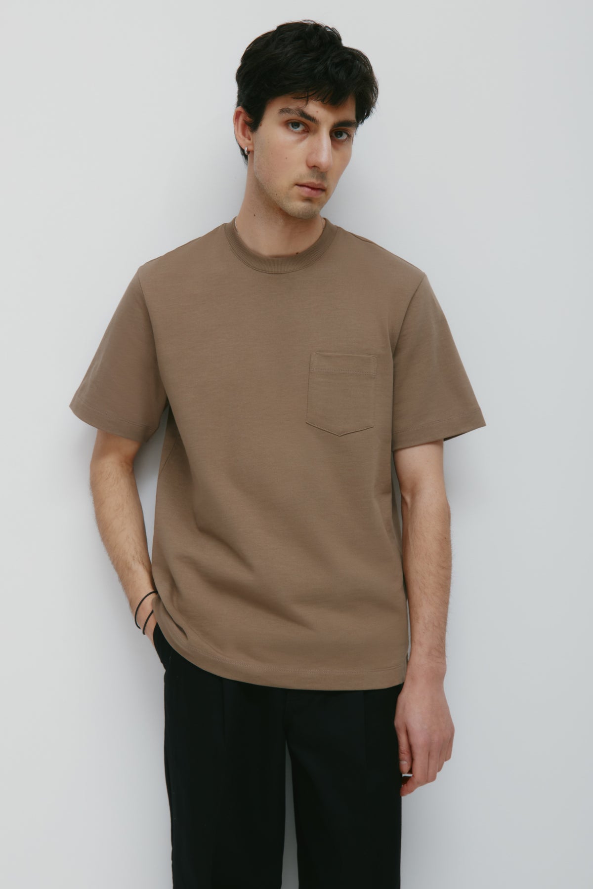 Model is 6’1” and is wearing a size M. 