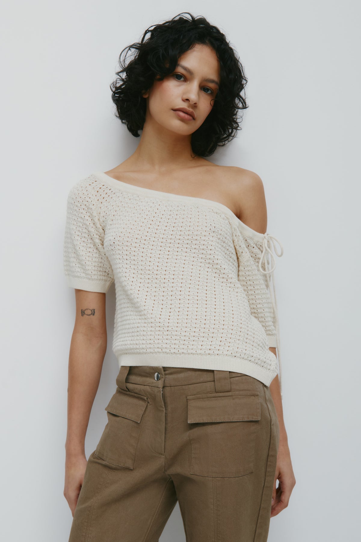 T-shirt à col bateau et noueuse Acacia pour femme en naturel