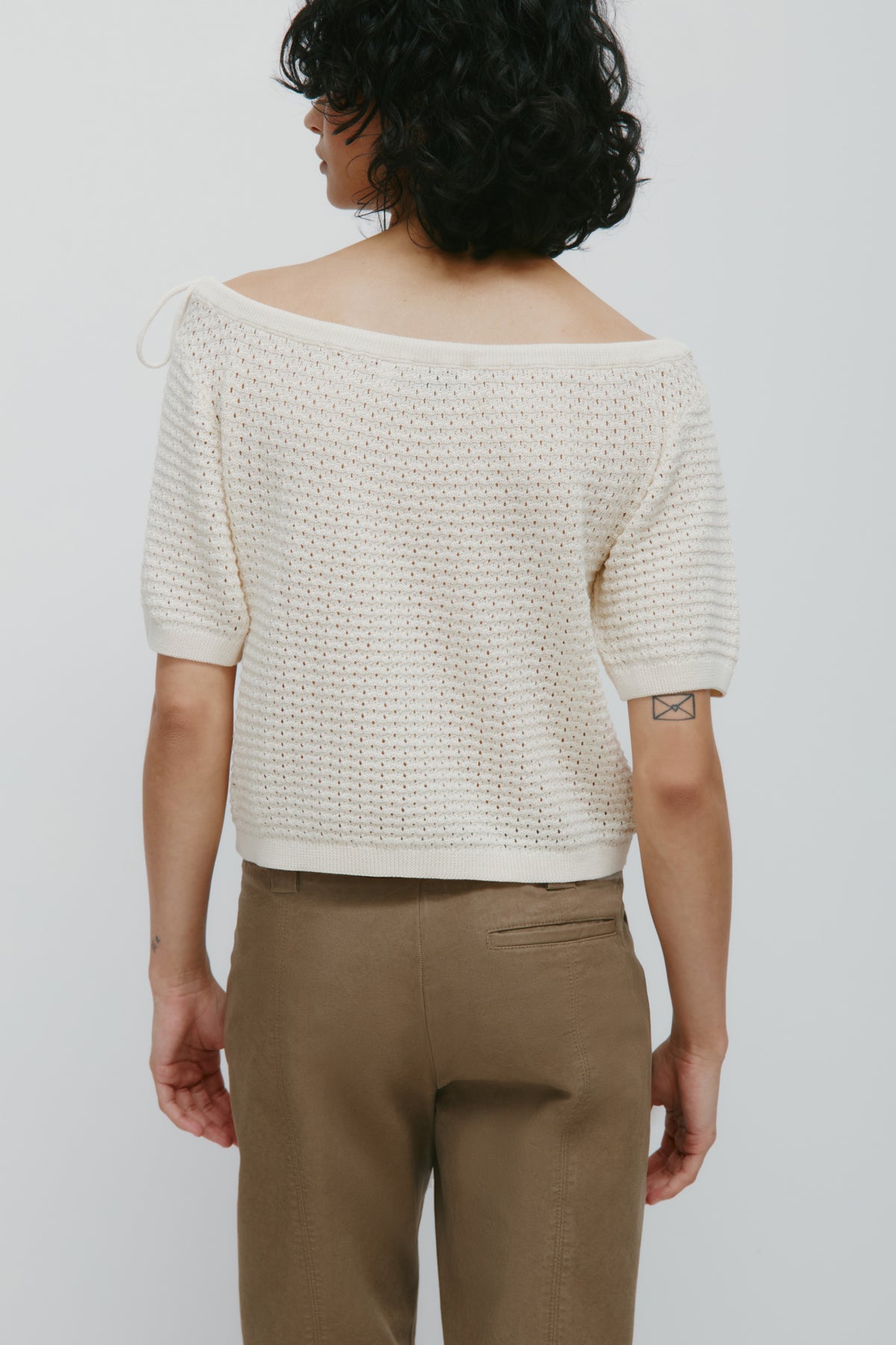 T-shirt à col bateau et noueuse Acacia pour femme en naturel