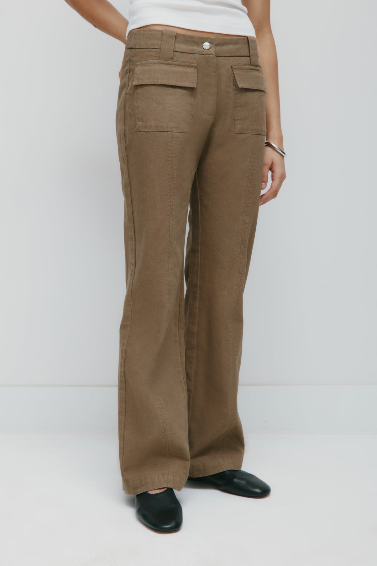 Pantalon à poches Heka pour femme en brun kaki