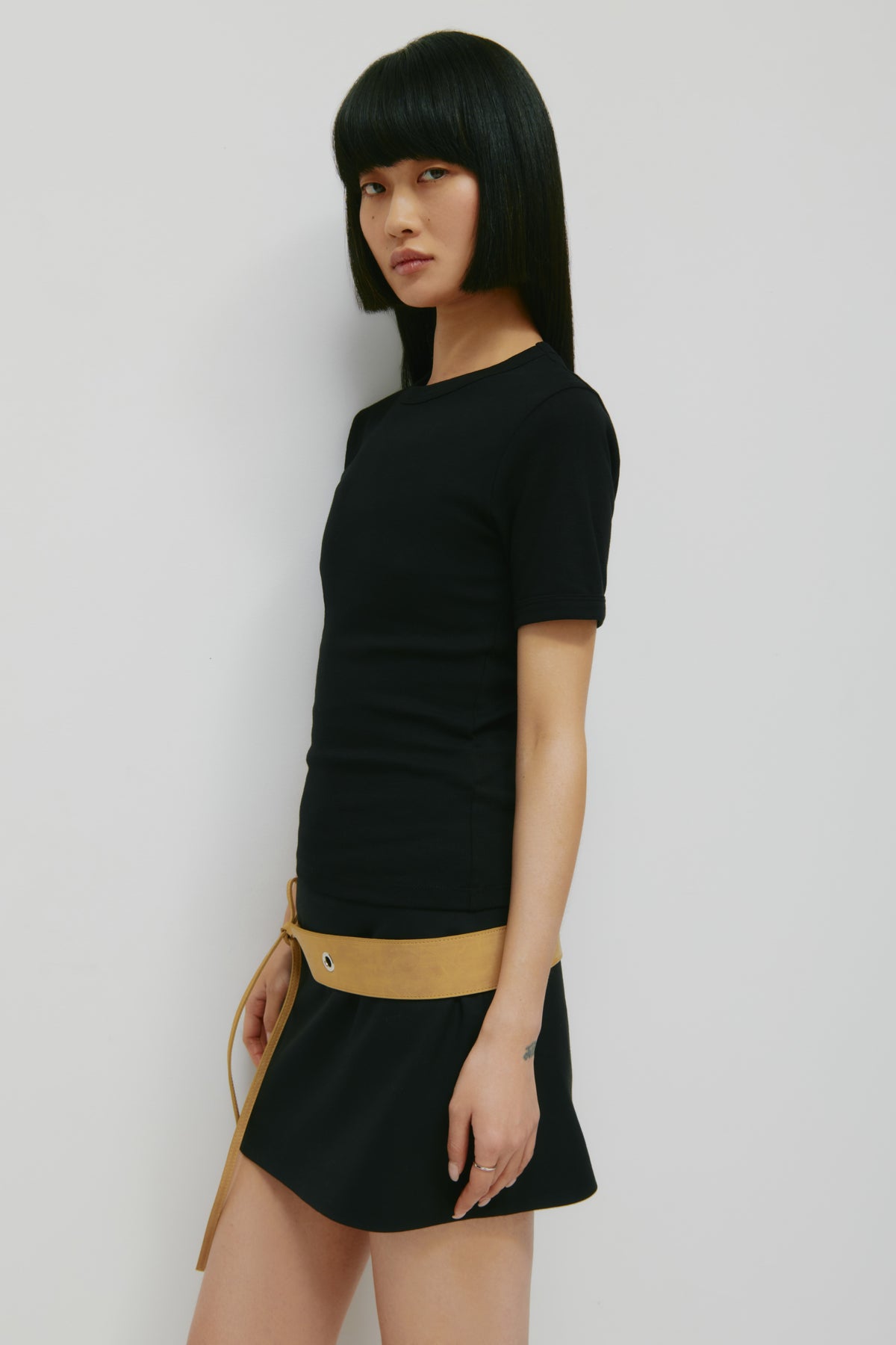 T-shirt à micro-côtes pour femmes en noir