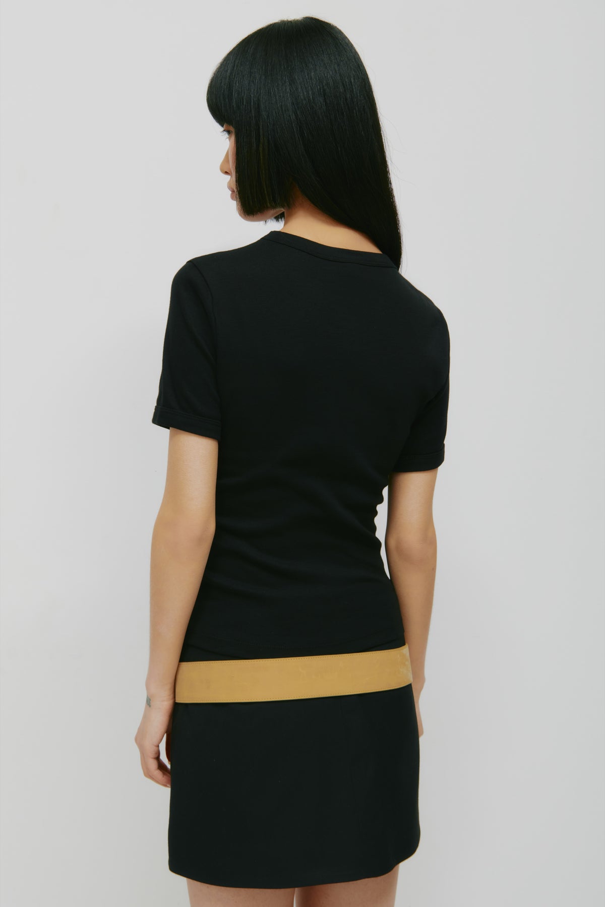 T-shirt à micro-côtes pour femmes en noir