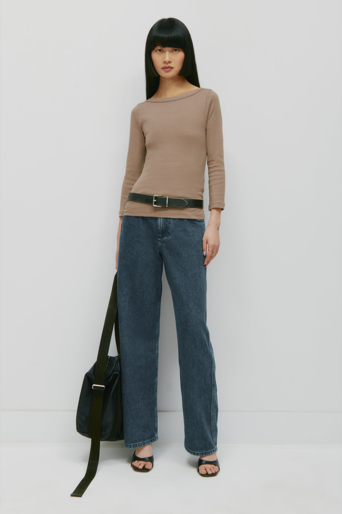 Haut à encolure bateau et manches 3/4 pour femme en taupe