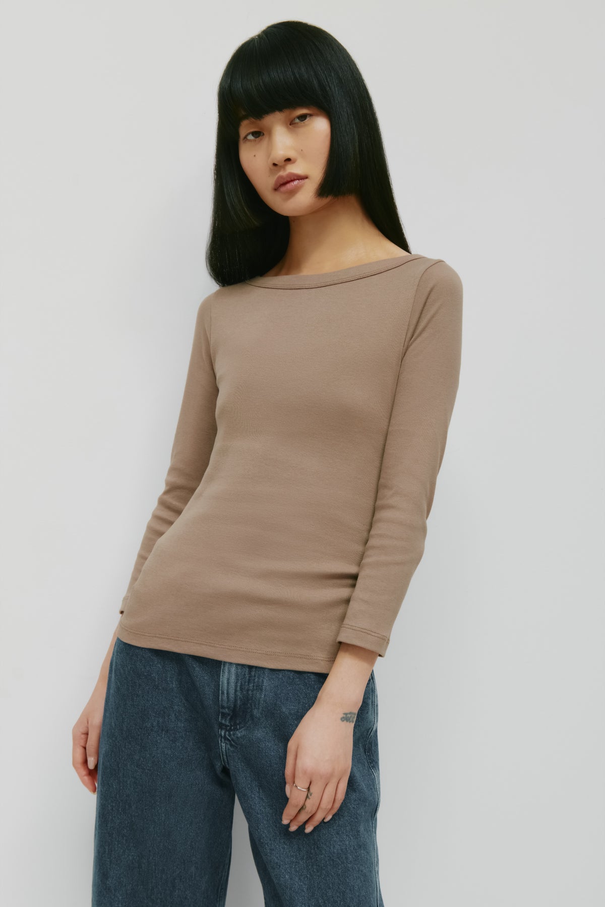 Model is 5’9” and is wearing a size XS.