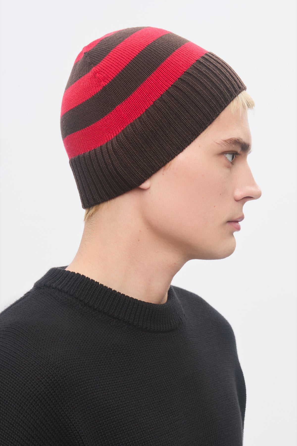 Bonnet Elba Merino en coffee Bean/Fiery Red Stripe