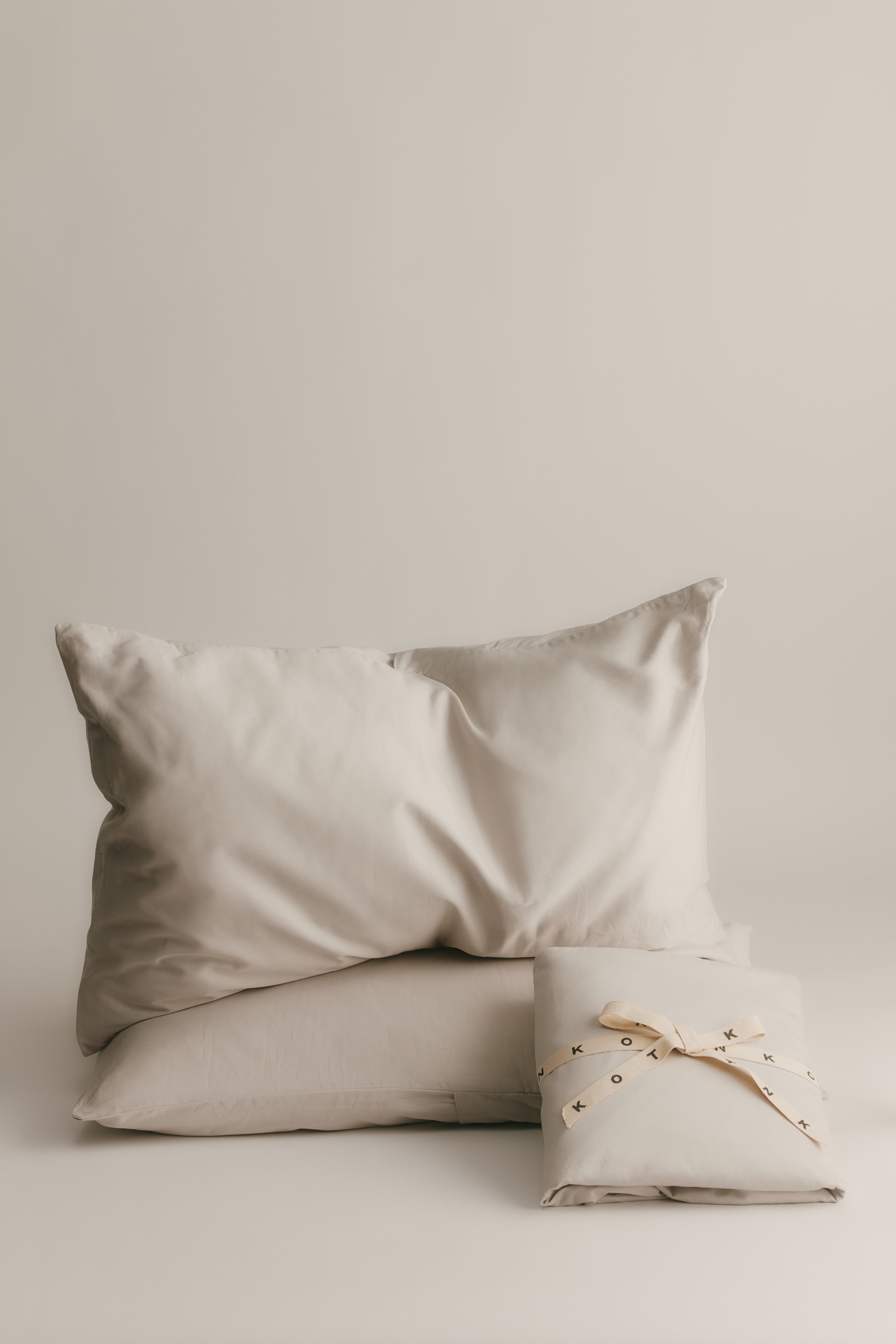 Ensemble drap-housse et taie d'oreiller en aluminium