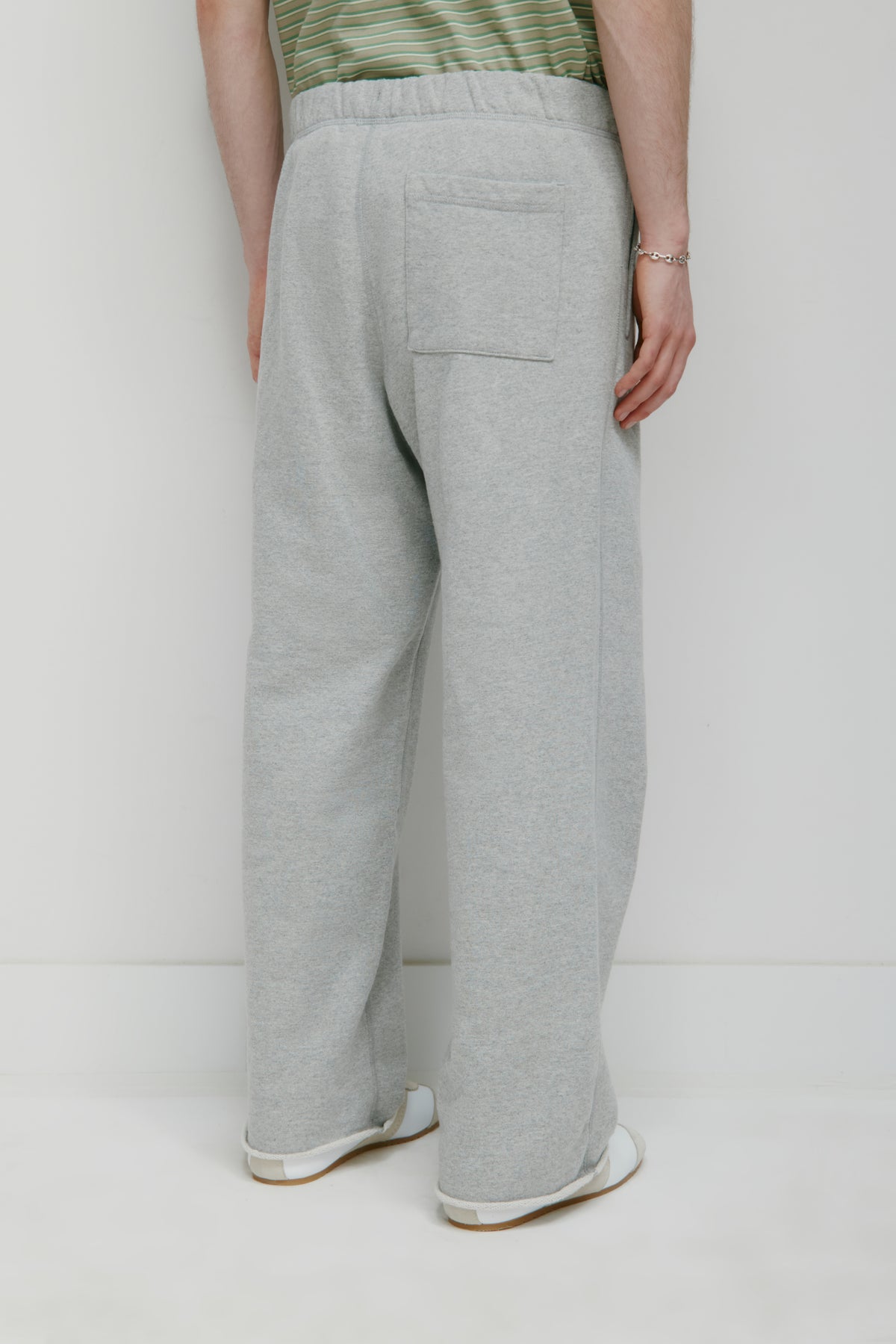 Men's Asr Cut-off Sweatpant in Heather Grey