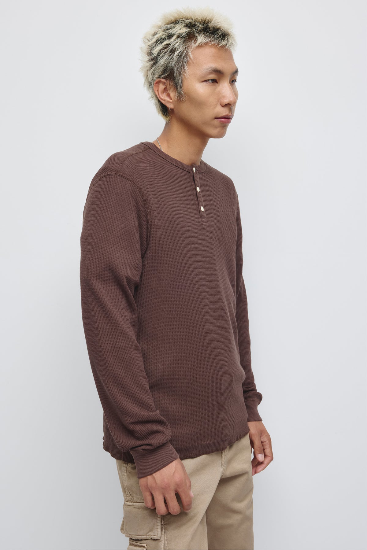 Men's Atlas Waffle Henley in Espresso