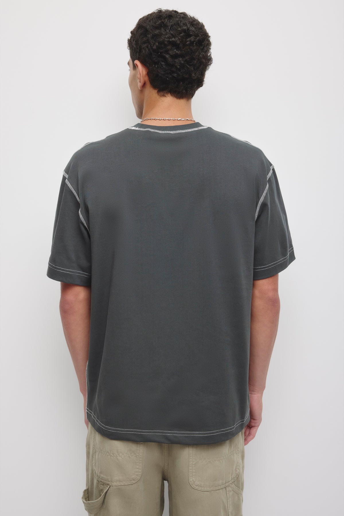Contrast Crew pour homme en presque noir