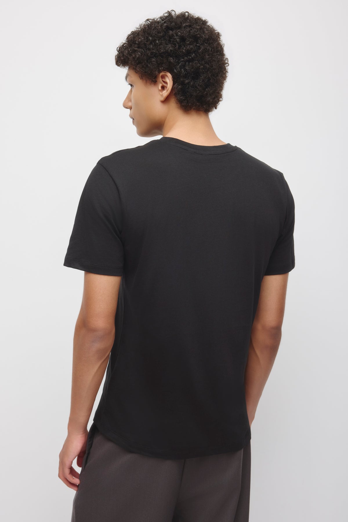 Men's Essential Crew in Black