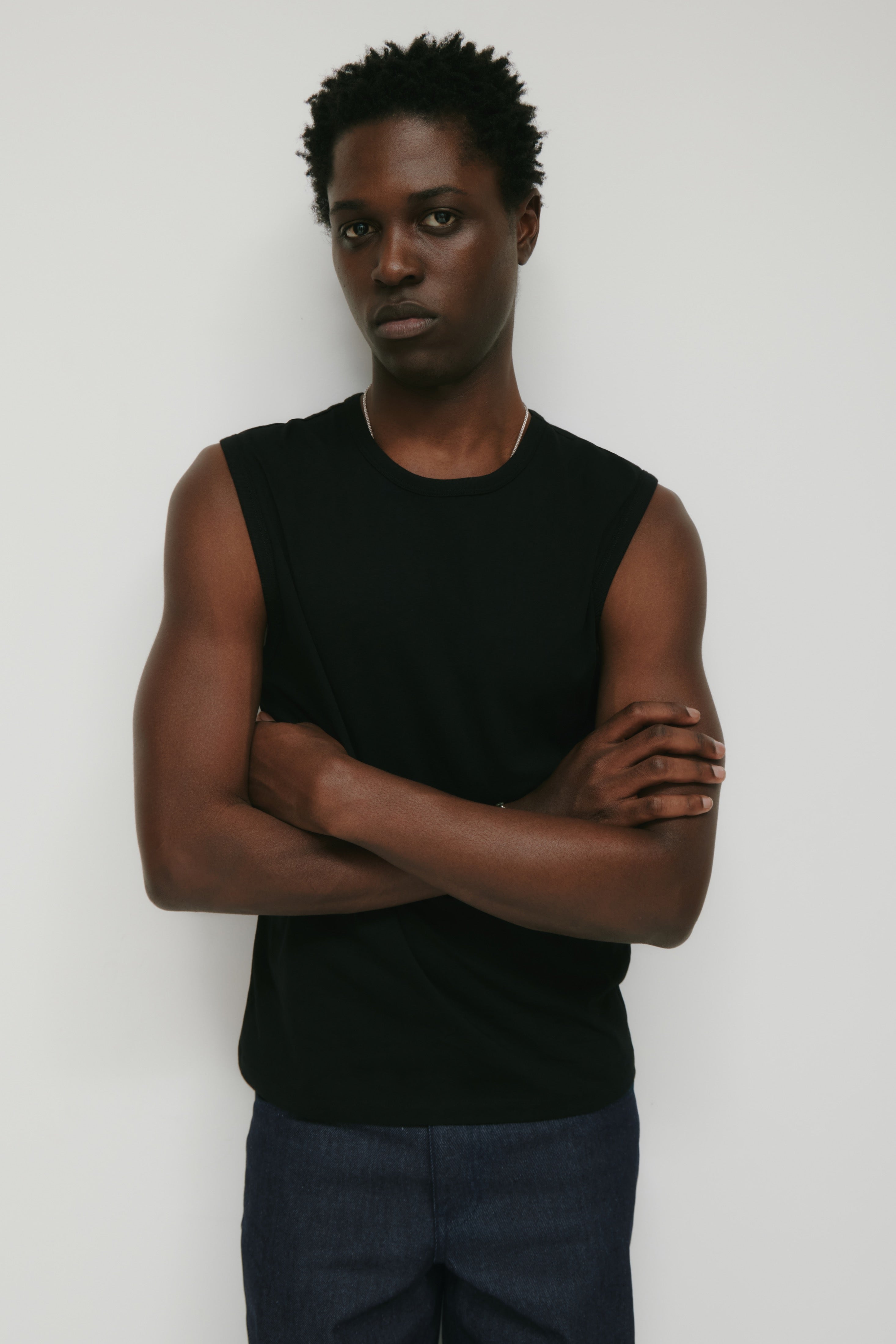 Débardeur ajusté pour homme en noir