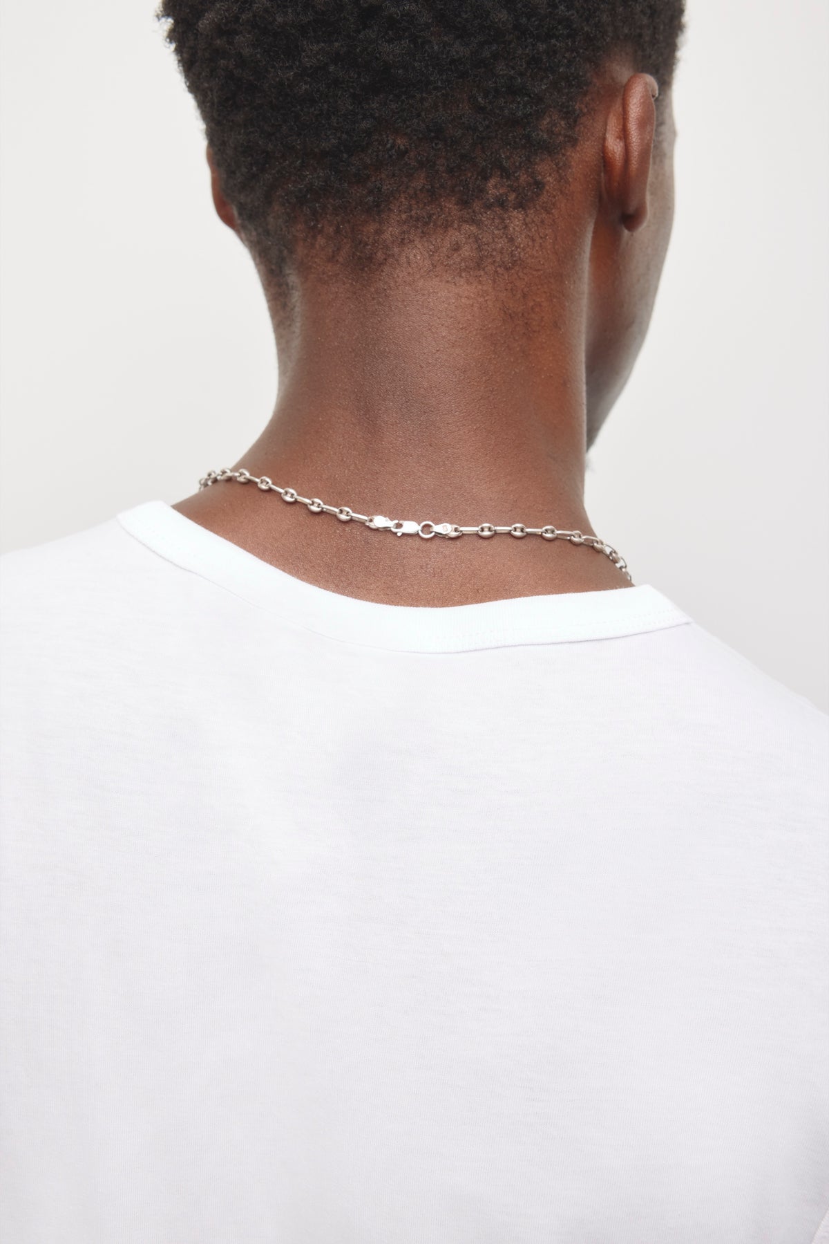 Débardeur ajusté pour homme en blanc