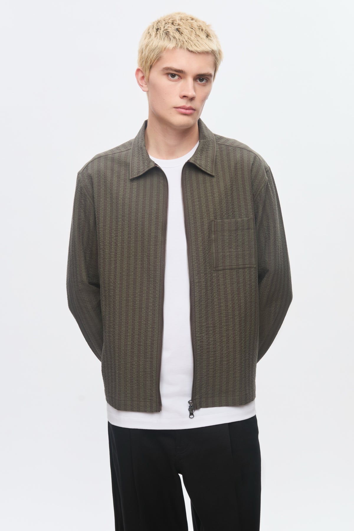 Chemise à fermeture éclair intégrale pour homme en brown/Olive