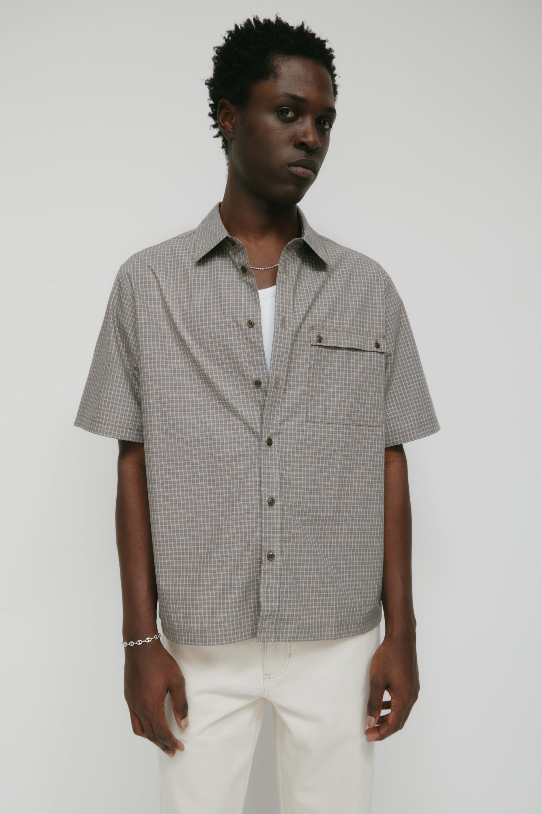 Chemise Haydar à manches courtes pour hommes en carreaux taupe/blanc/indigo foncé