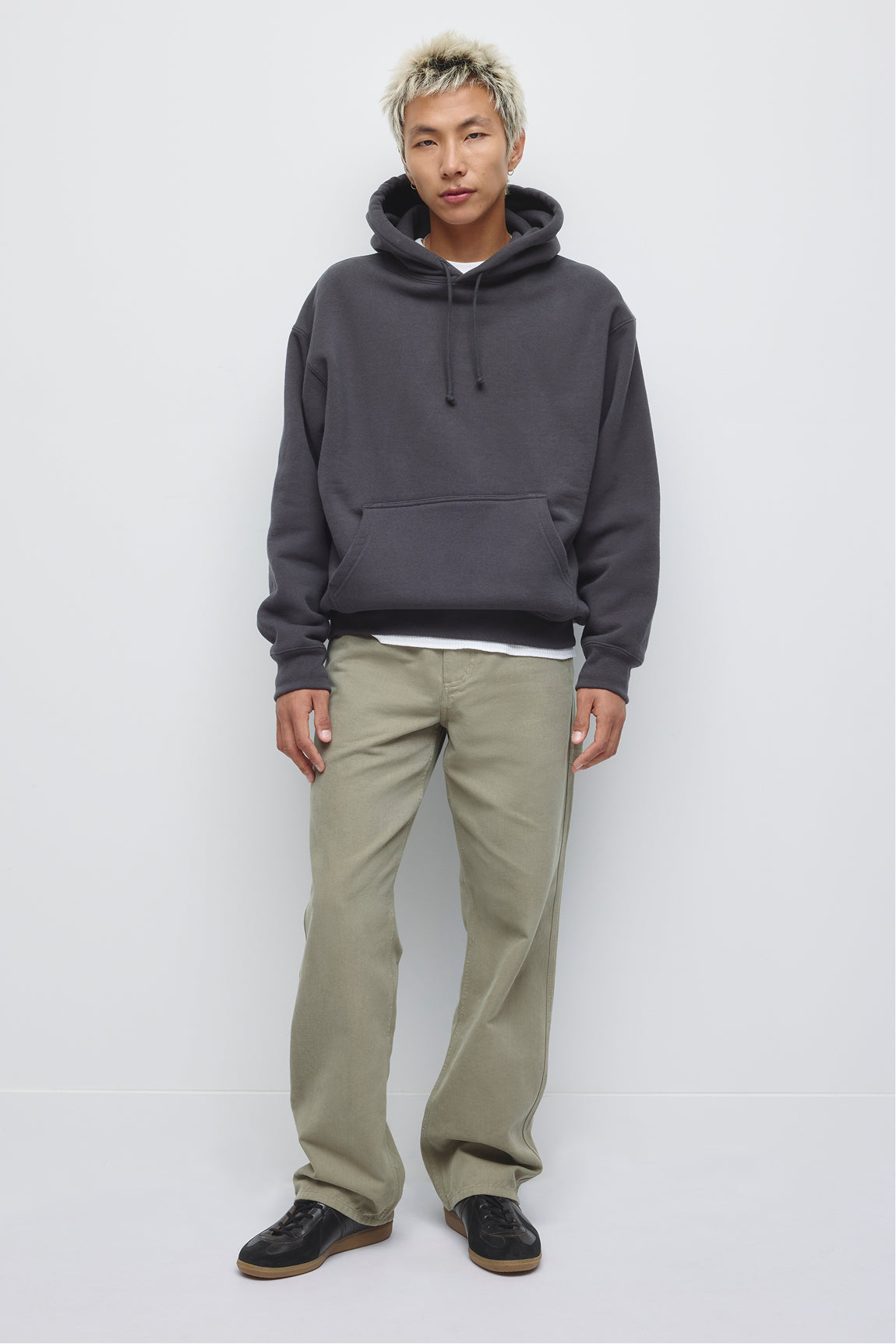 Sweat à capuche épais pour homme en presque noir
