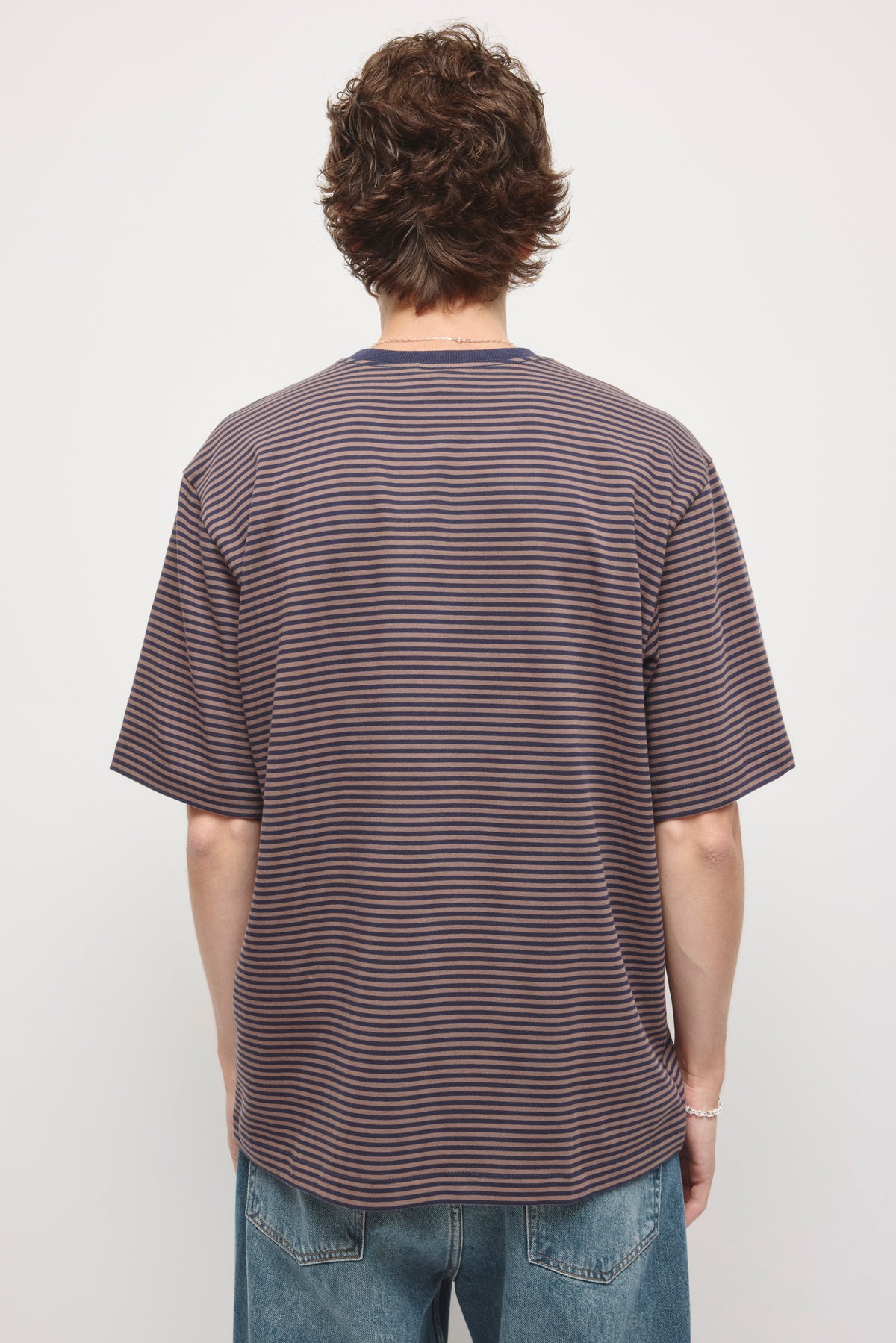 T-shirt d'épaisseur moyenne pour hommes en rayures marine nuit/écorce