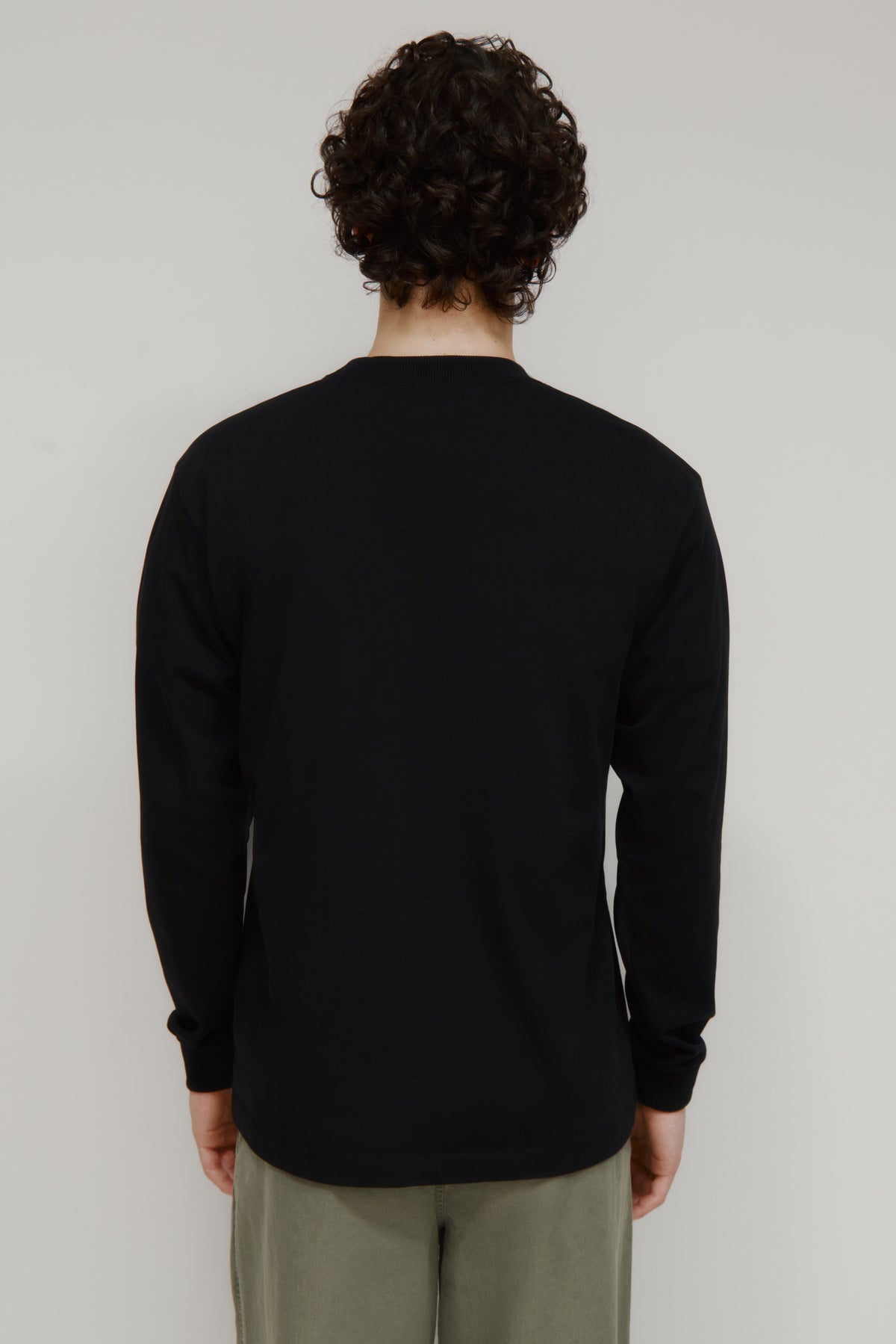 T-shirt à manches longues d'épaisseur moyenne pour hommes en noir