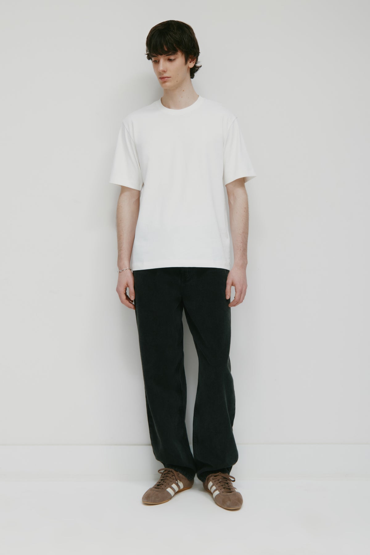 T-shirt d'épaisseur moyenne pour hommes en blanc