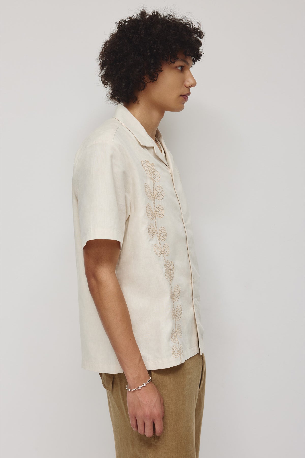 Chemise de camp en lin pour hommes en naturel