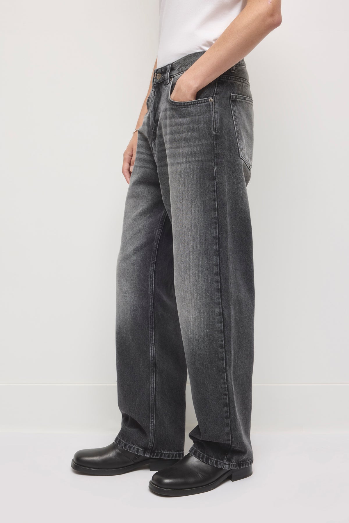 Men's Rahil Denim in Dark Grey Wash