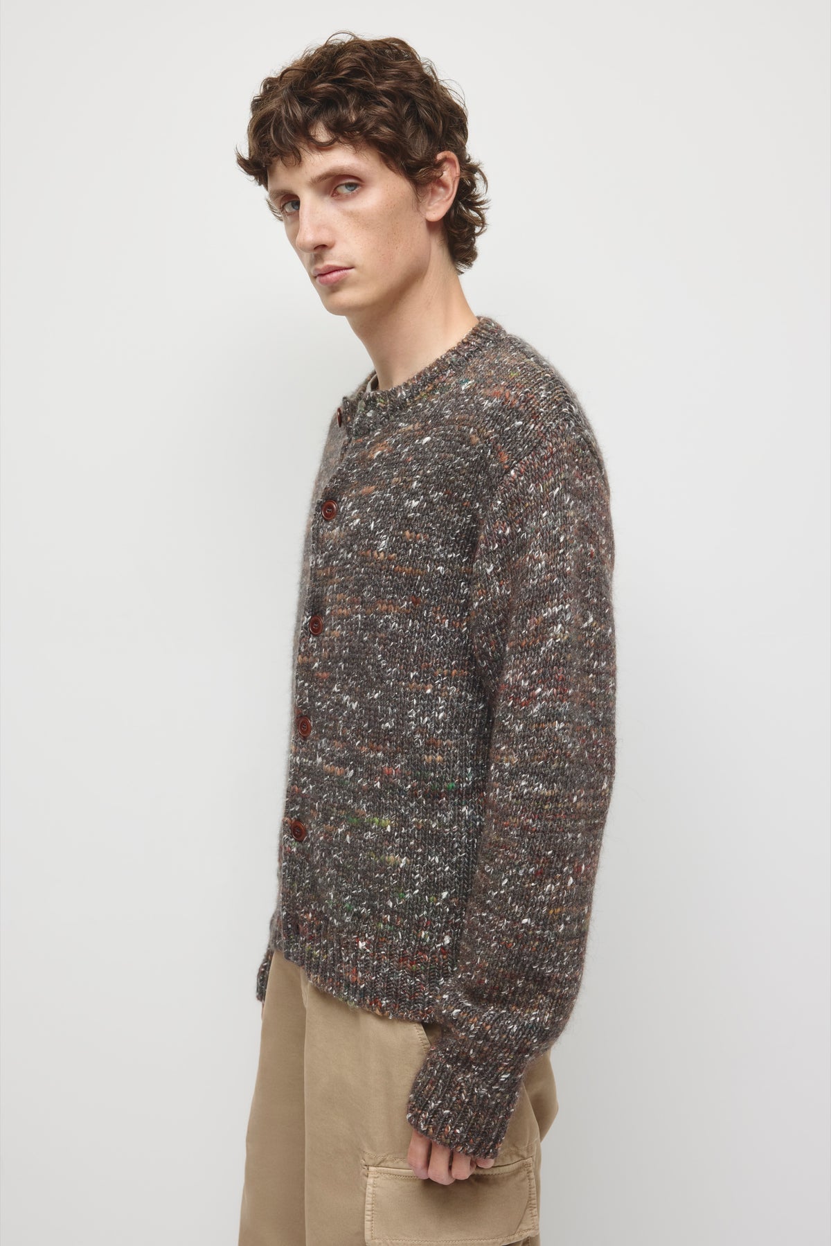 Cardigan Sahran pour hommes en charcoal