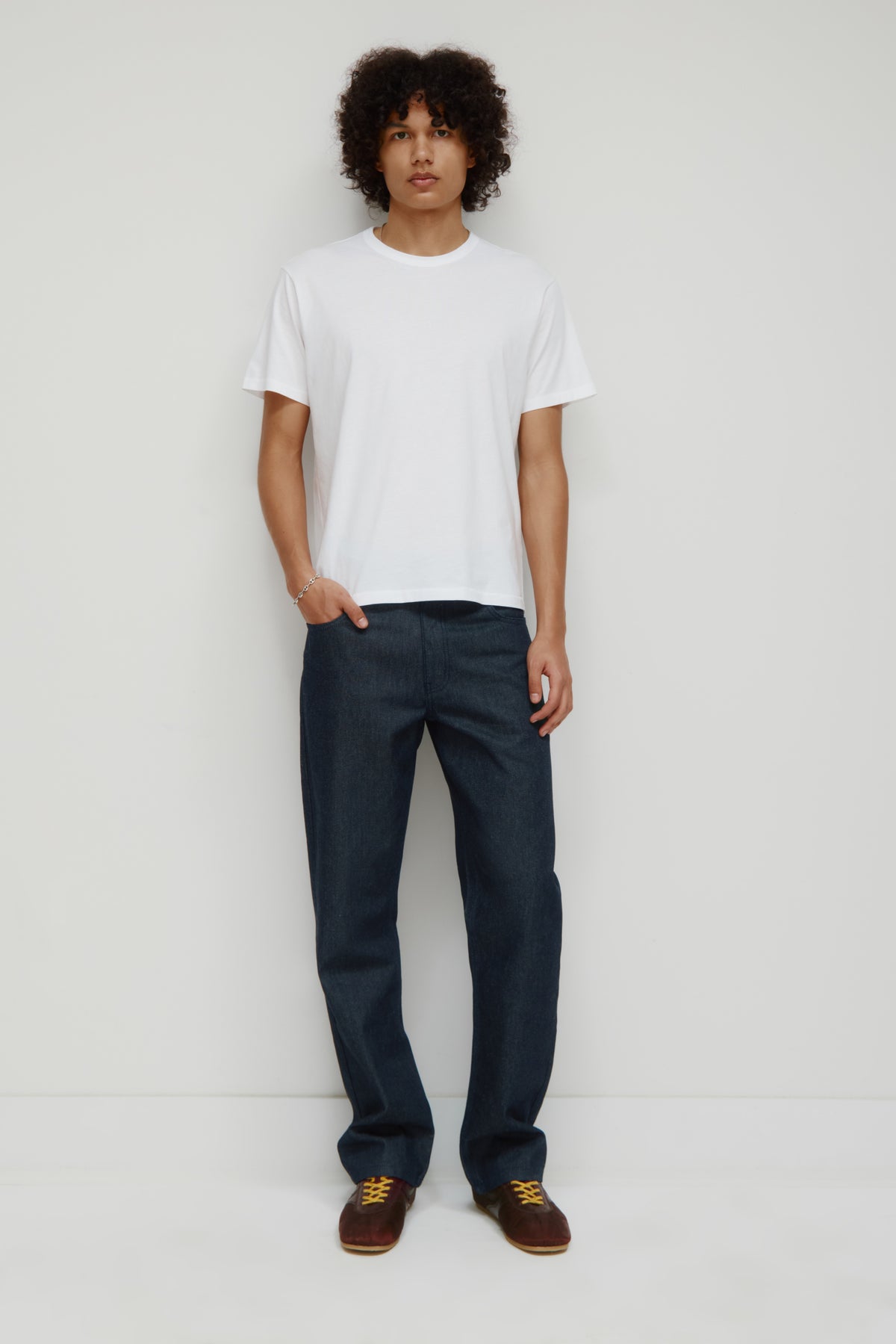 T-shirt à col rond ultra-fin pour homme en blanc