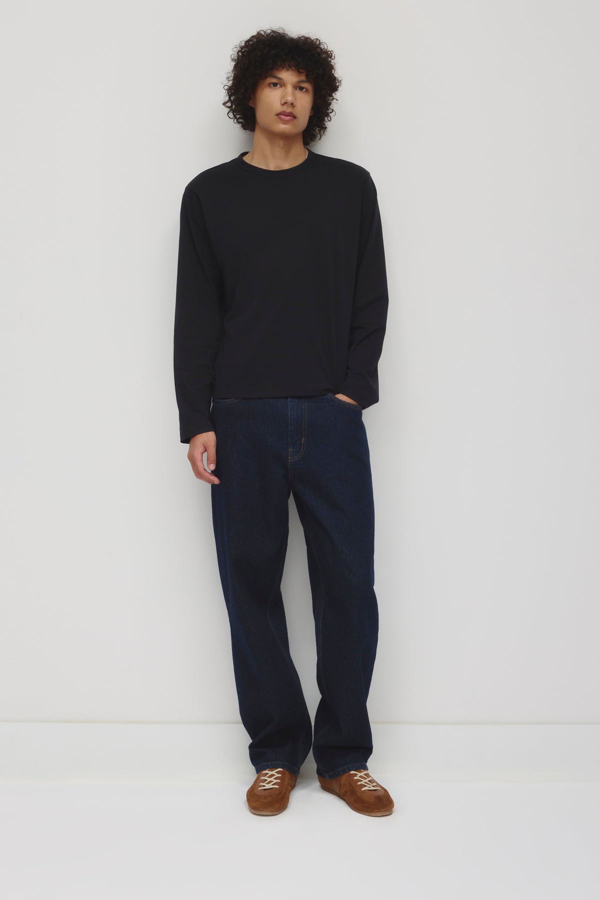 Notre longsleeve le plus léger en noir