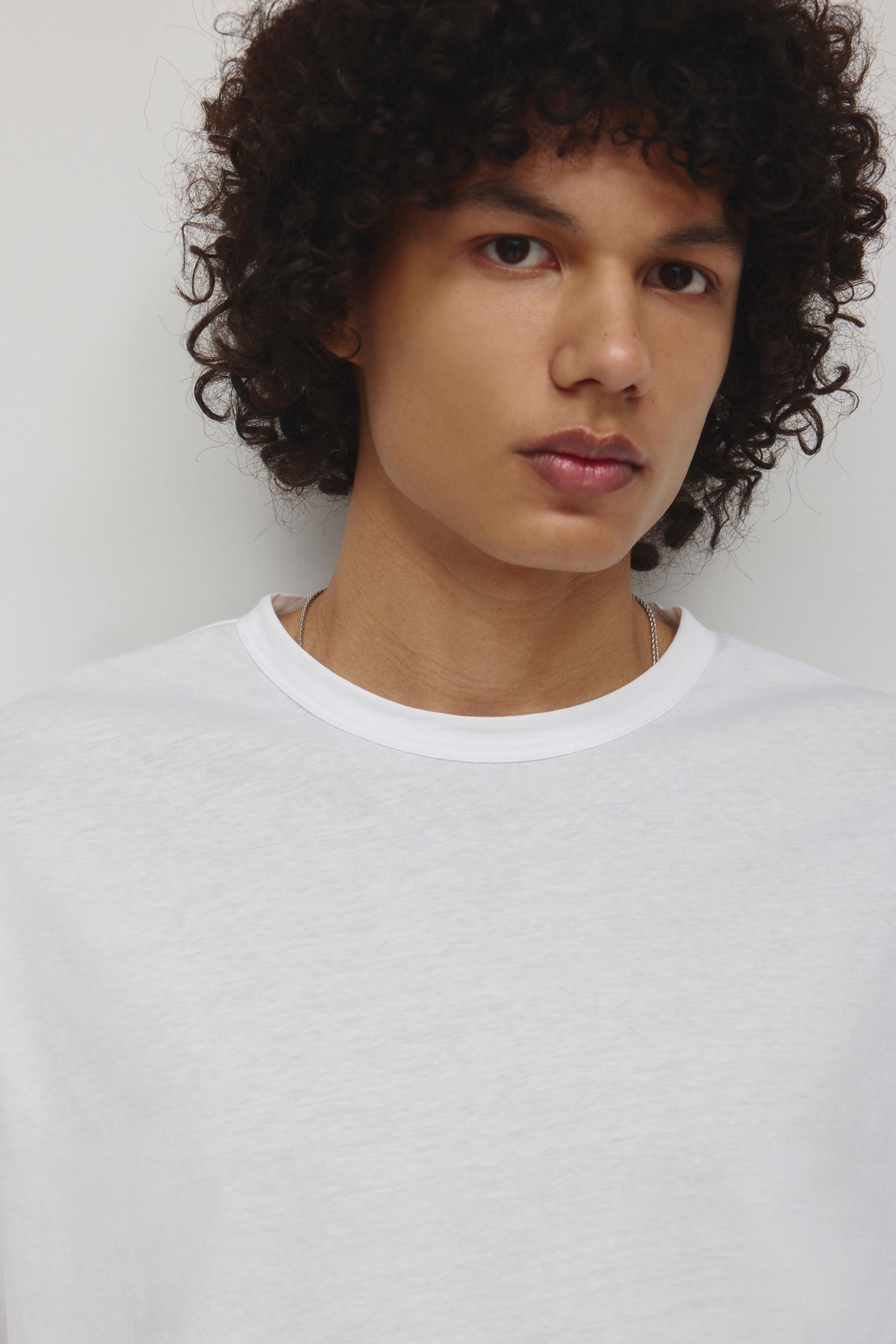 Notre longsleeve le plus léger en blanc