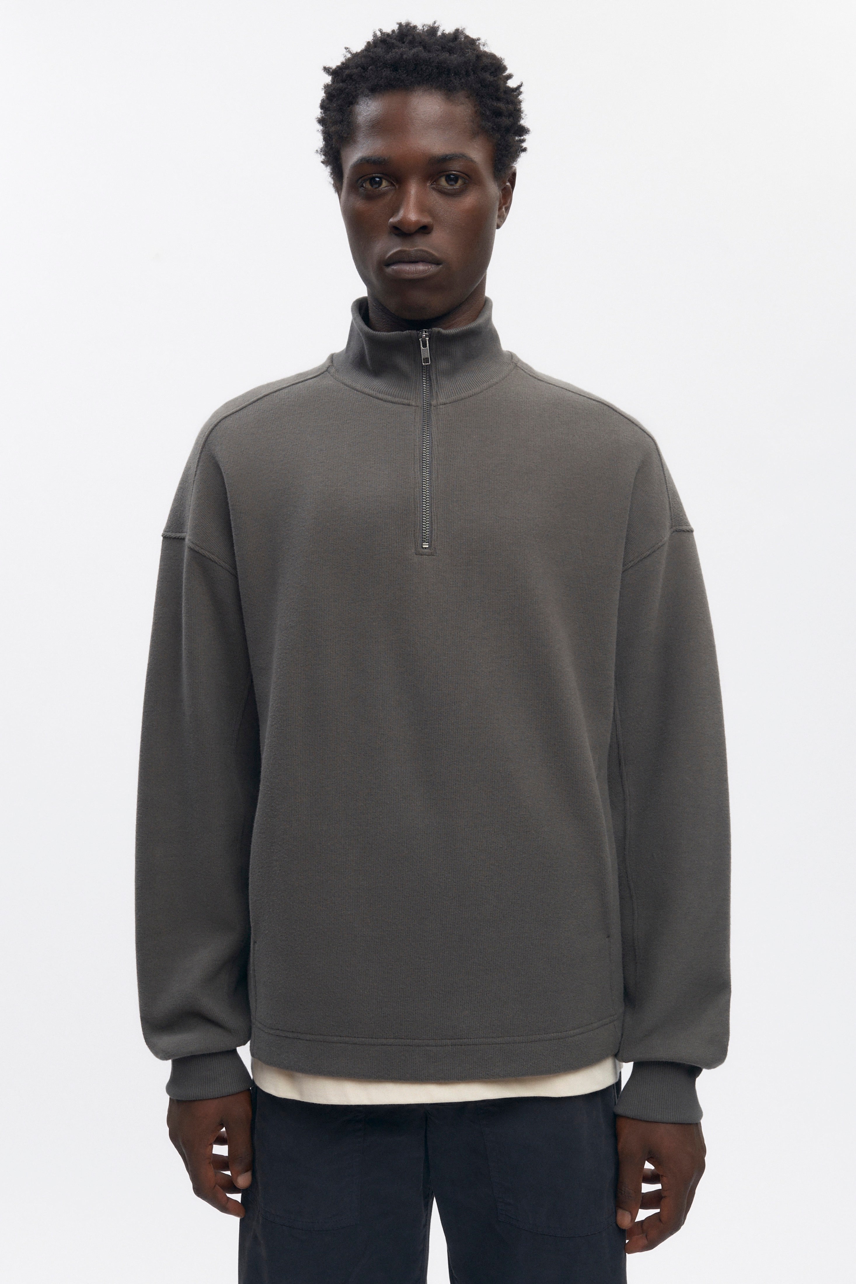 Pull à fermeture éclair quart de longueur pour homme en béluga