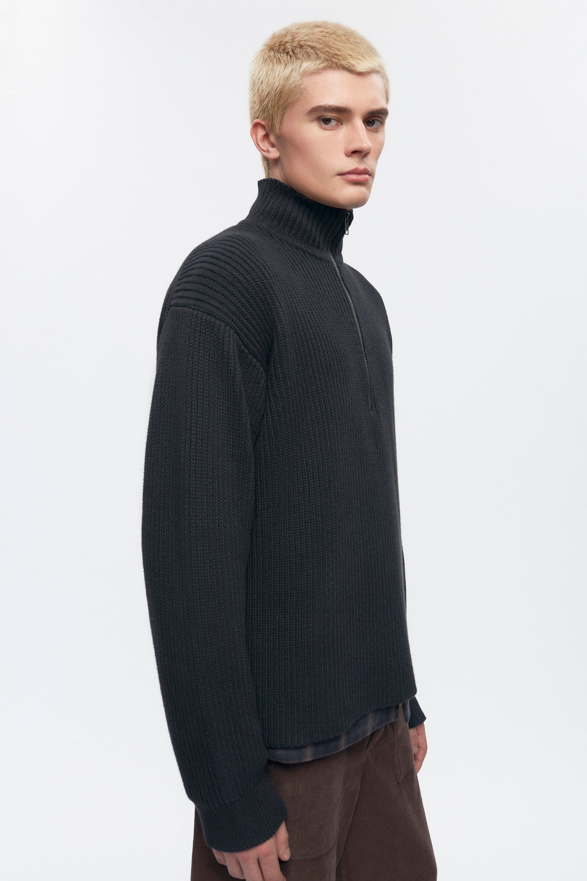 Pull à demi-zip côtelé pour homme en noir