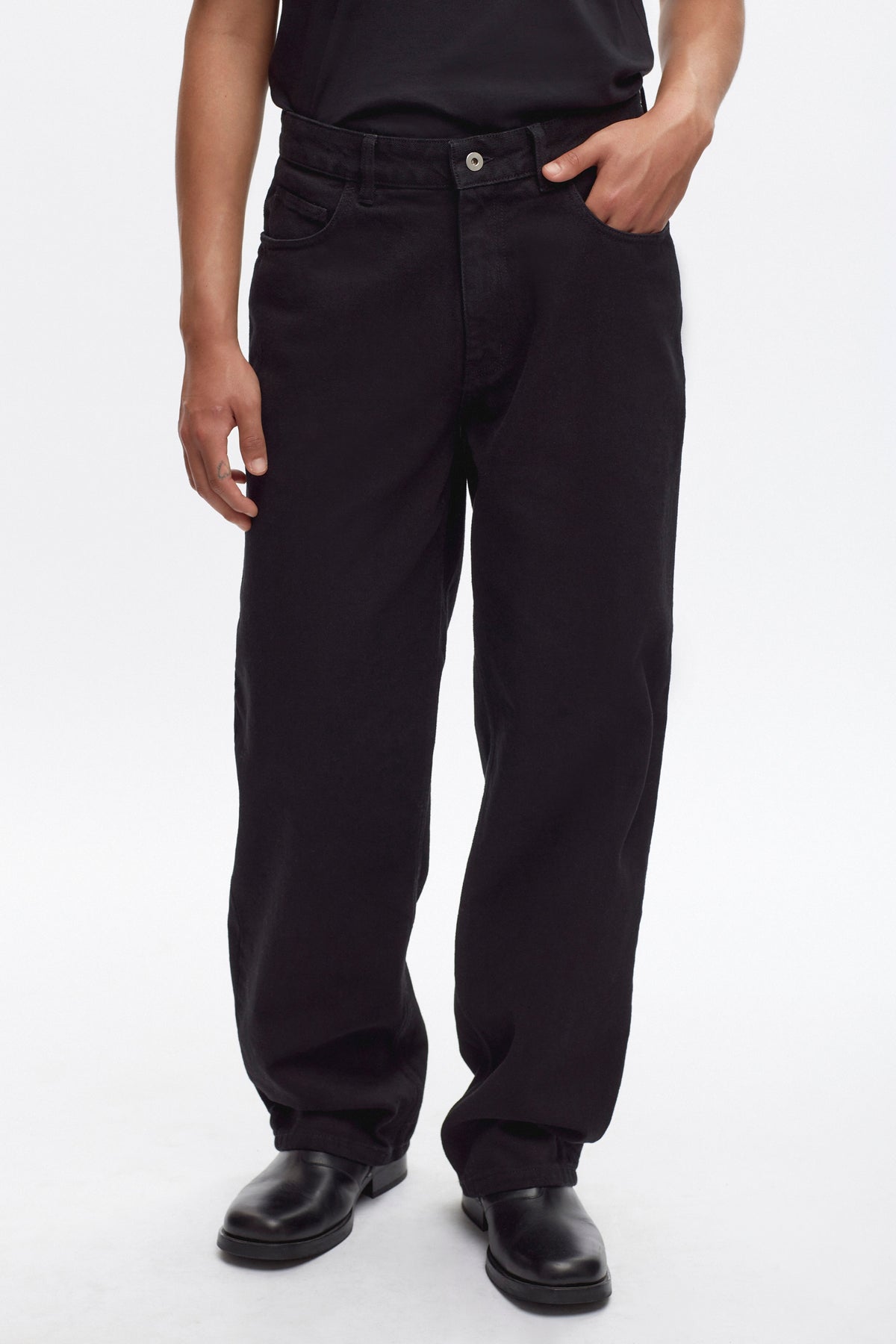 Memphis Denim in Black