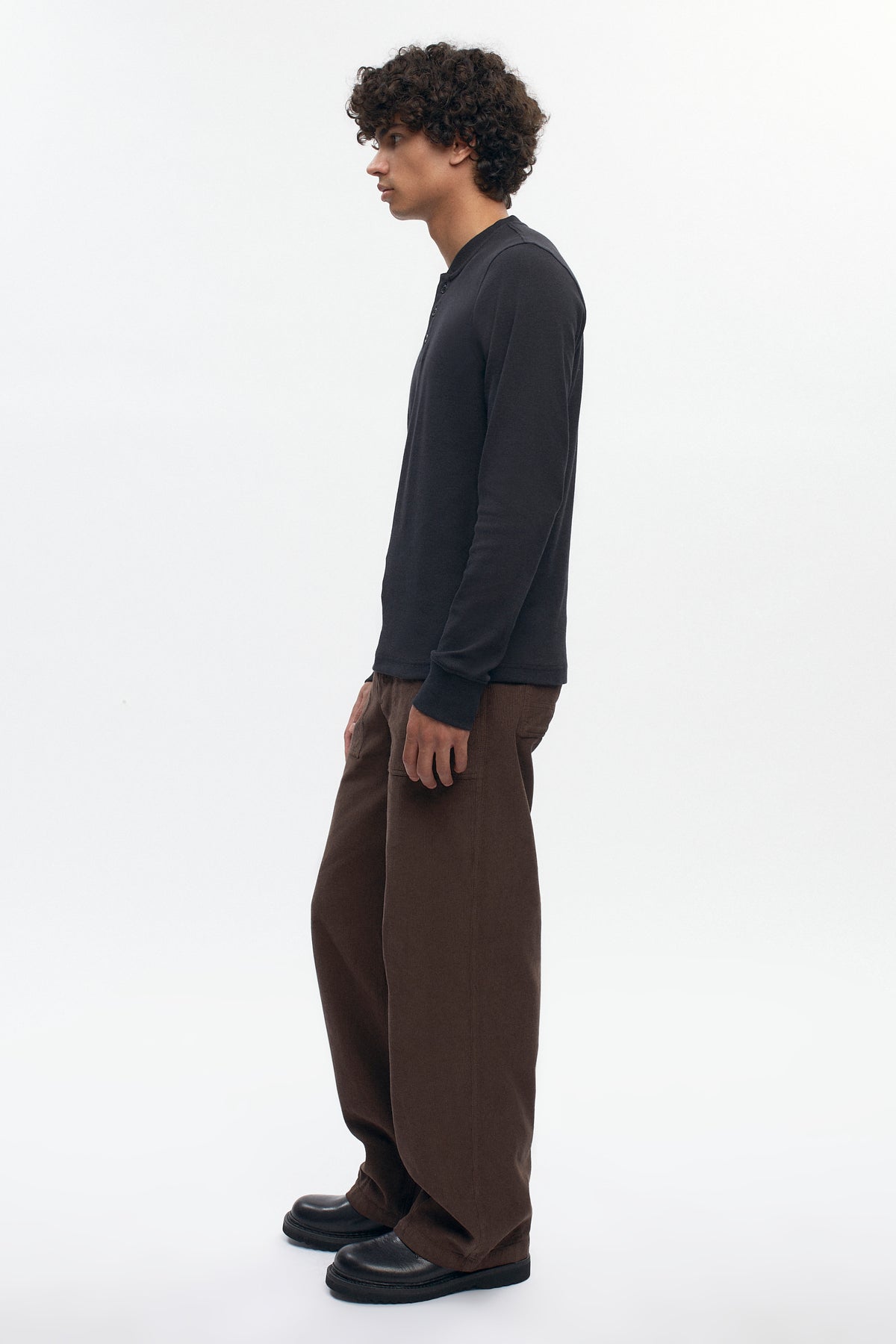 Henley Box Slub pour homme en noir
