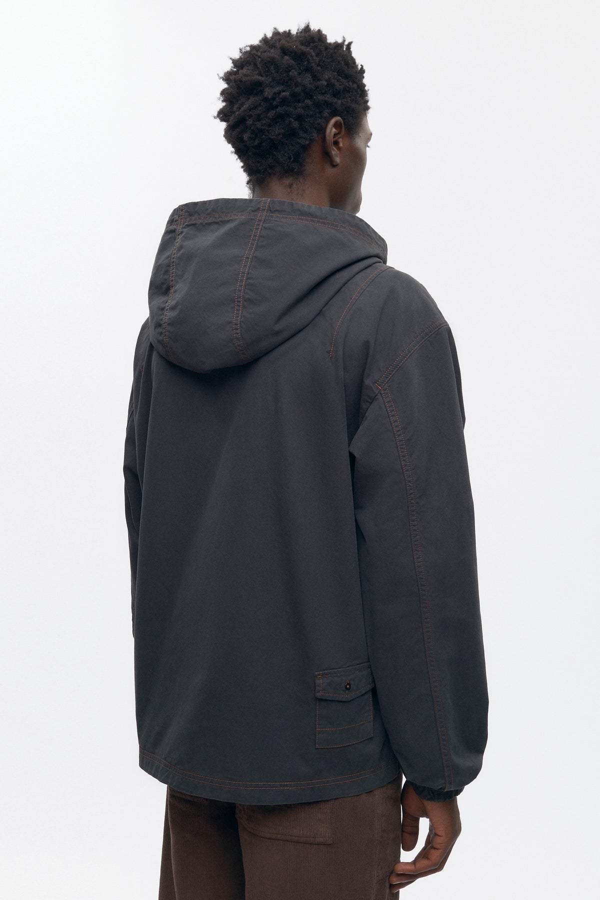 Tefnut Beach Hoodie in Black