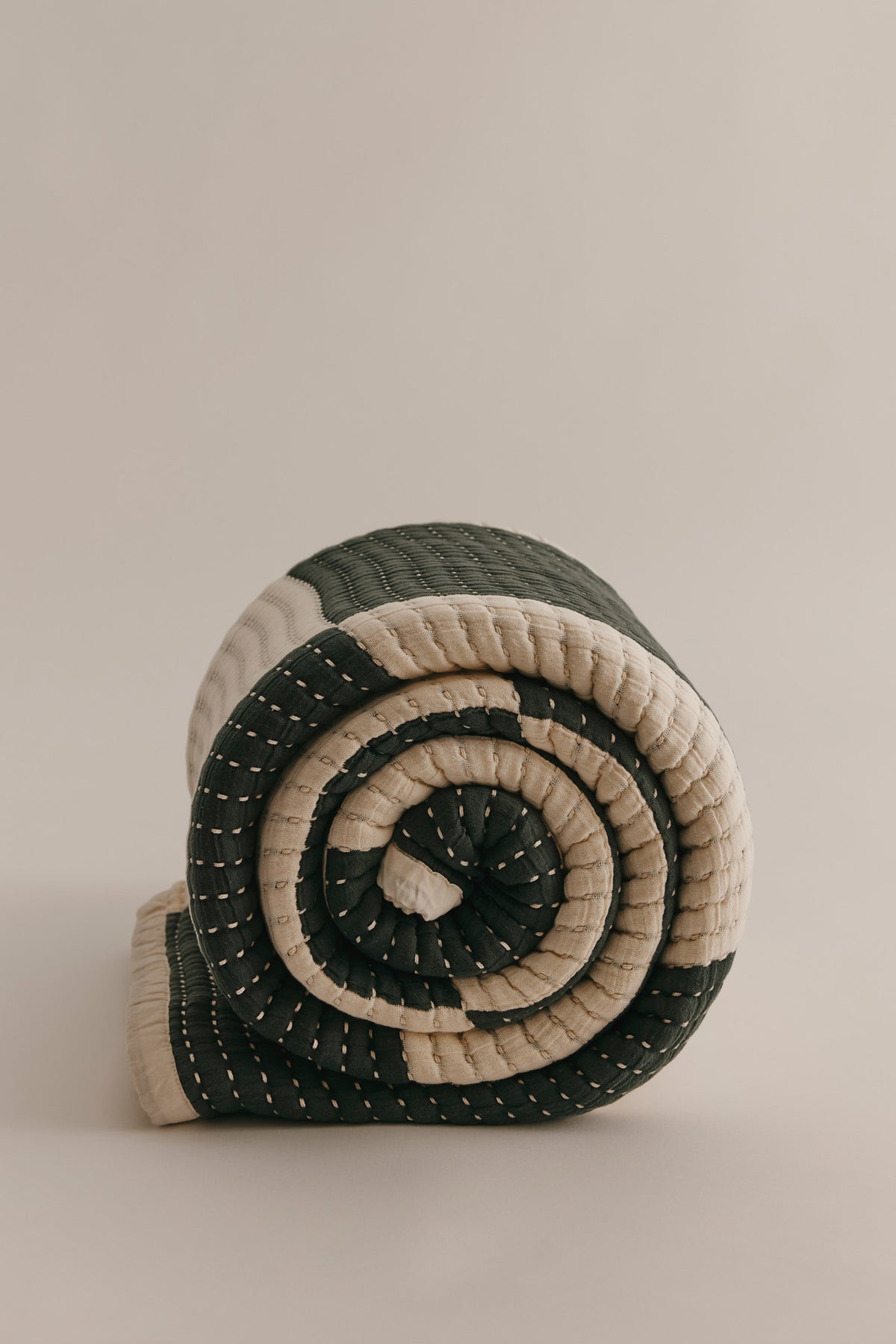 Patchwork Quilted Comforter in Natural/Pine