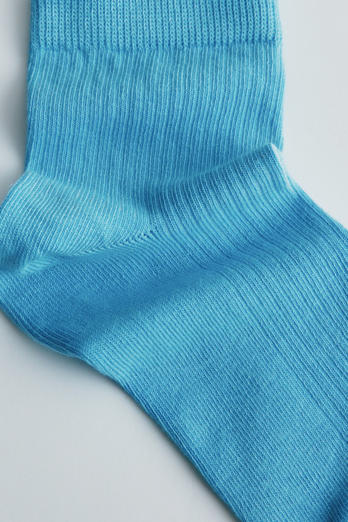 Chaussettes courtes à côtes en azur