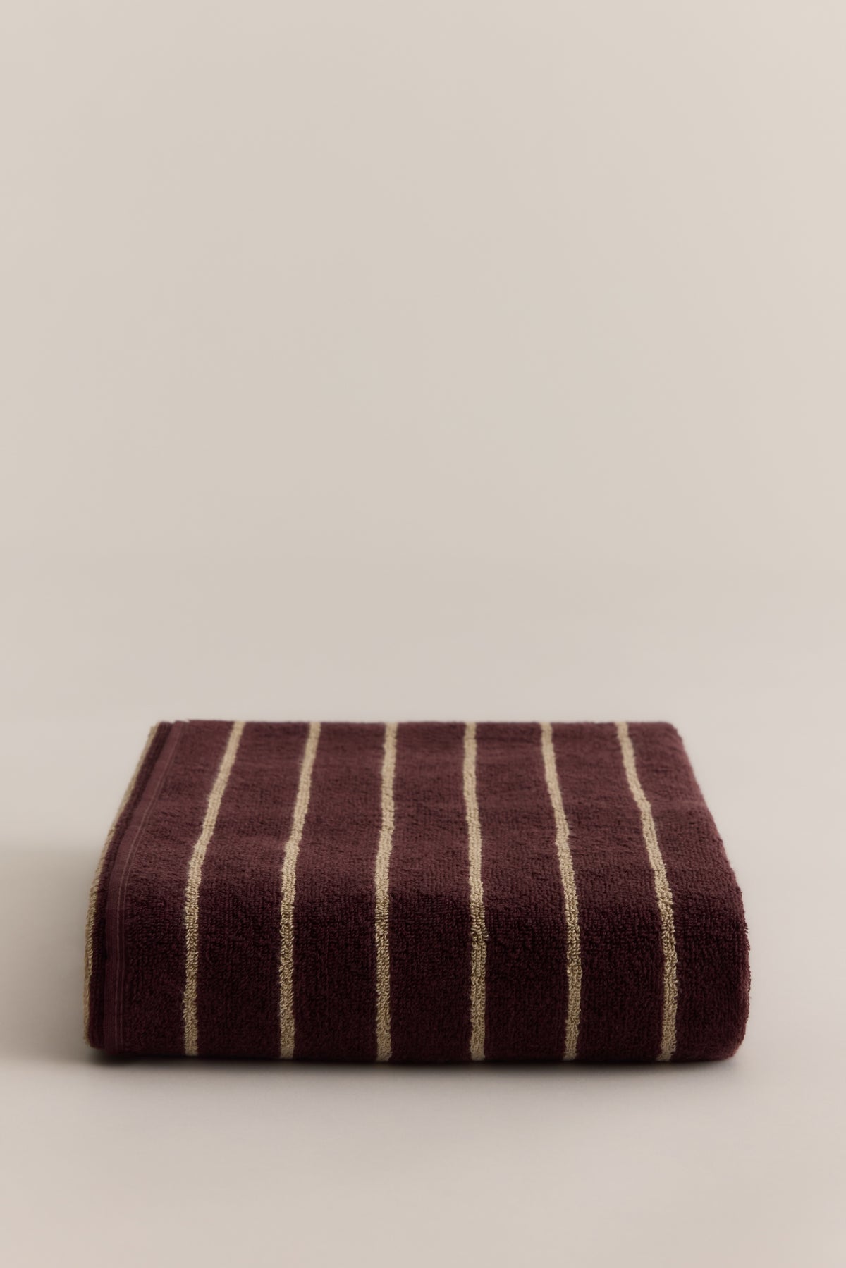 Egyptian Cotton Bath Sheet in Chocolate Plum/Cashmere
