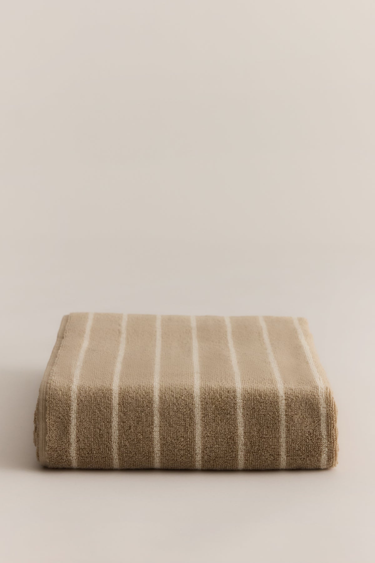 Egyptian Cotton Bath Sheet in Natural/Cashmere