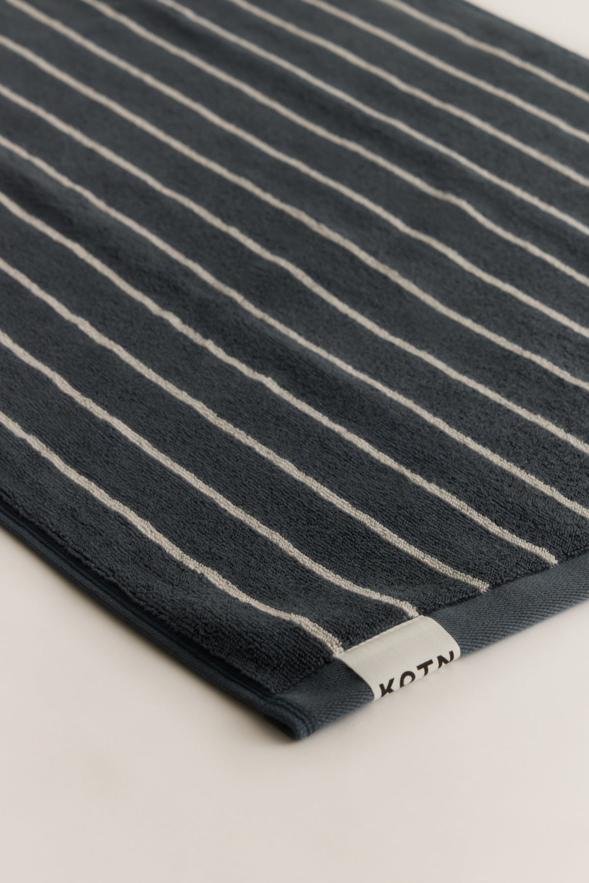 Egyptian Cotton Hand Towel (2 Pack) in Dark Slate/Aluminum