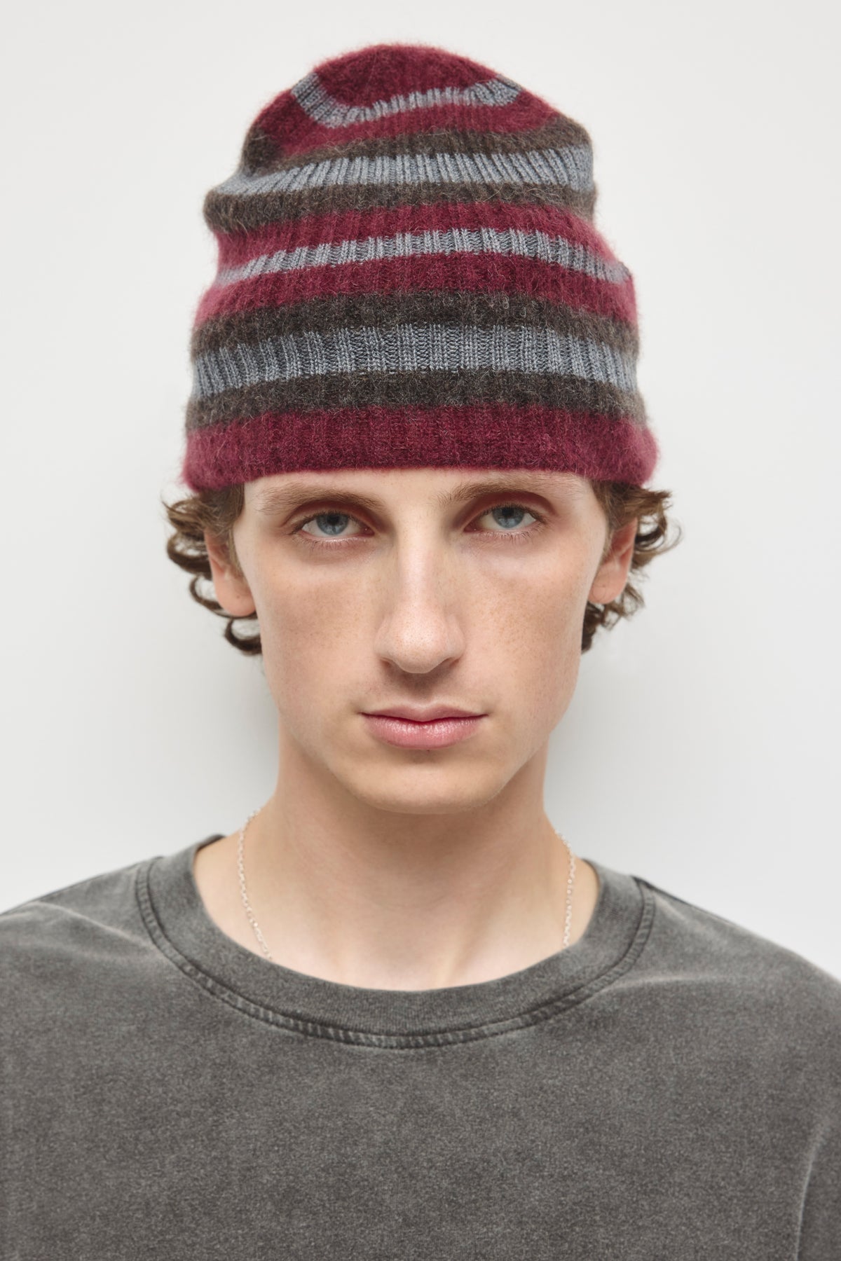 Tuque Sukun en maille duveteuse en porto tawny/Anthracite/Graphite