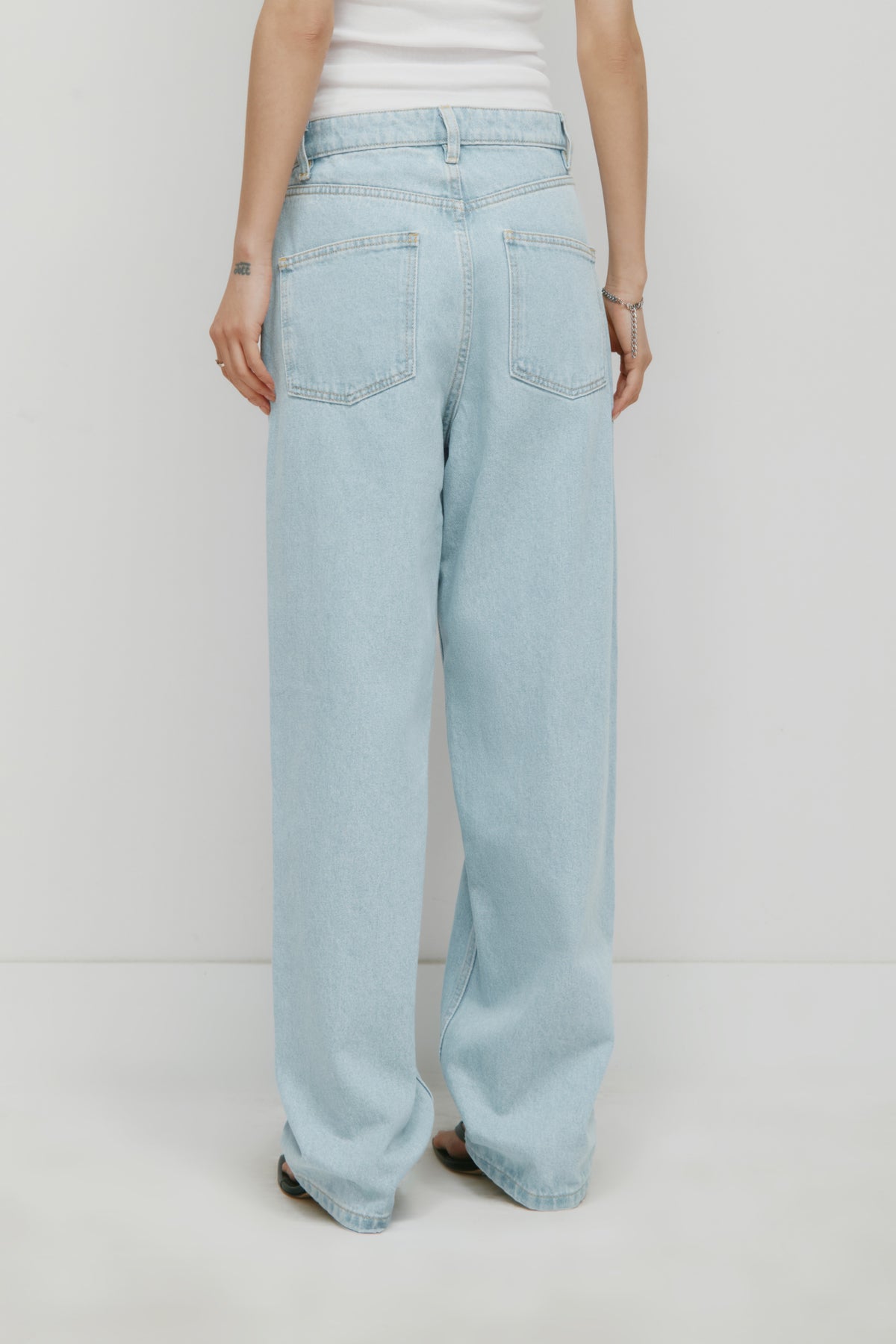 Antifit Denim in Light Wash