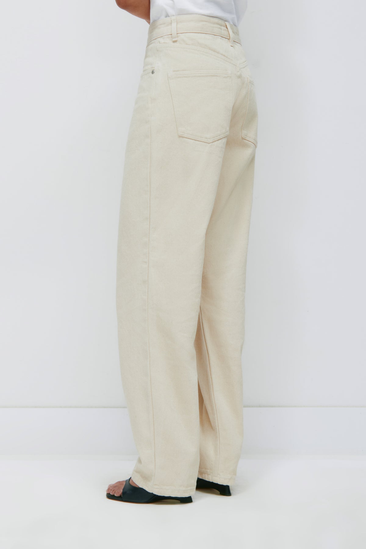 Antifit Denim in Natural