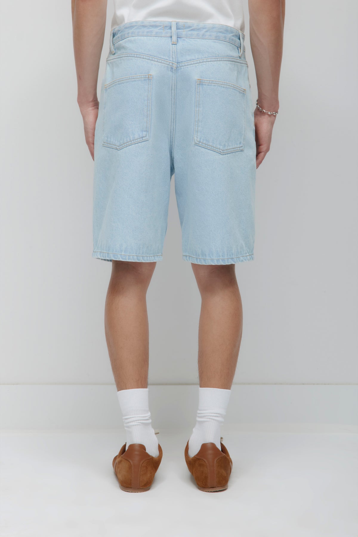 Short en denim Antifit en délavage clair