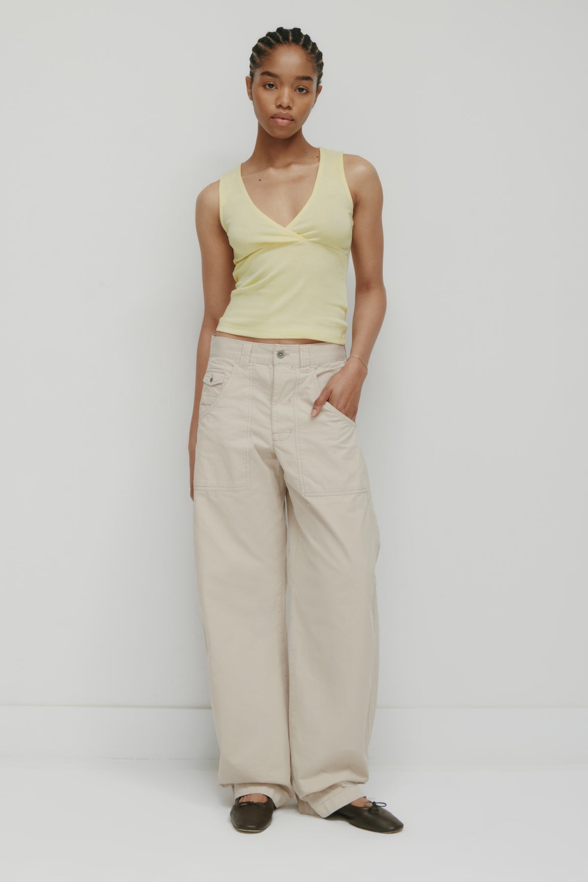 Model is 5’8” and is wearing a size 28.