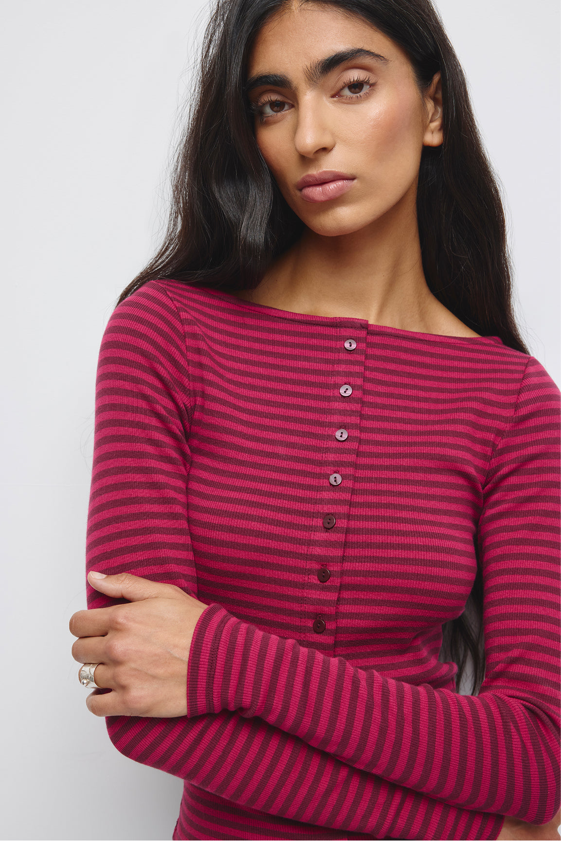Cardigan col bateau pour femme en sangria/Porto tawny