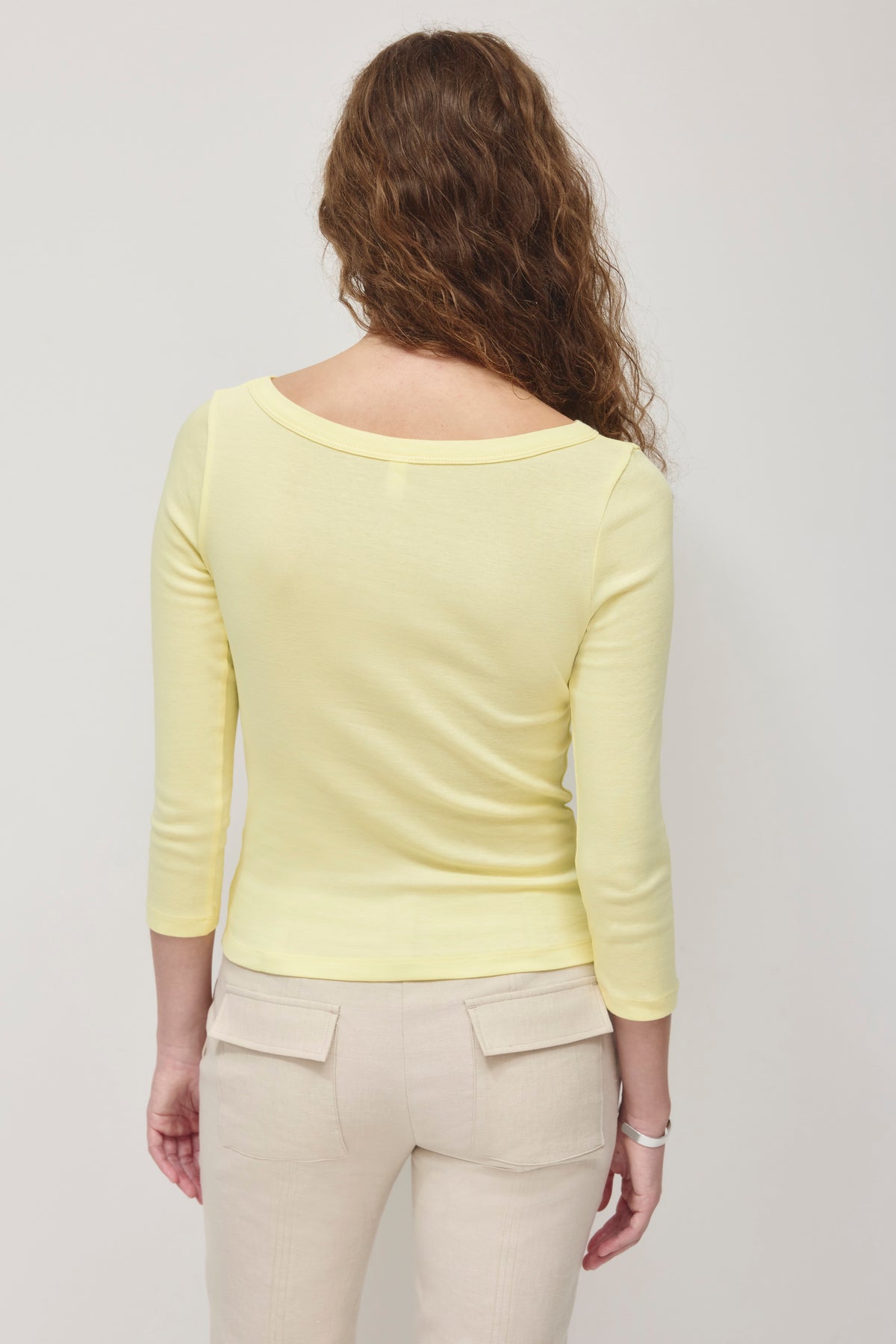 Haut à encolure bateau et manches 3/4 pour femme en sorbet