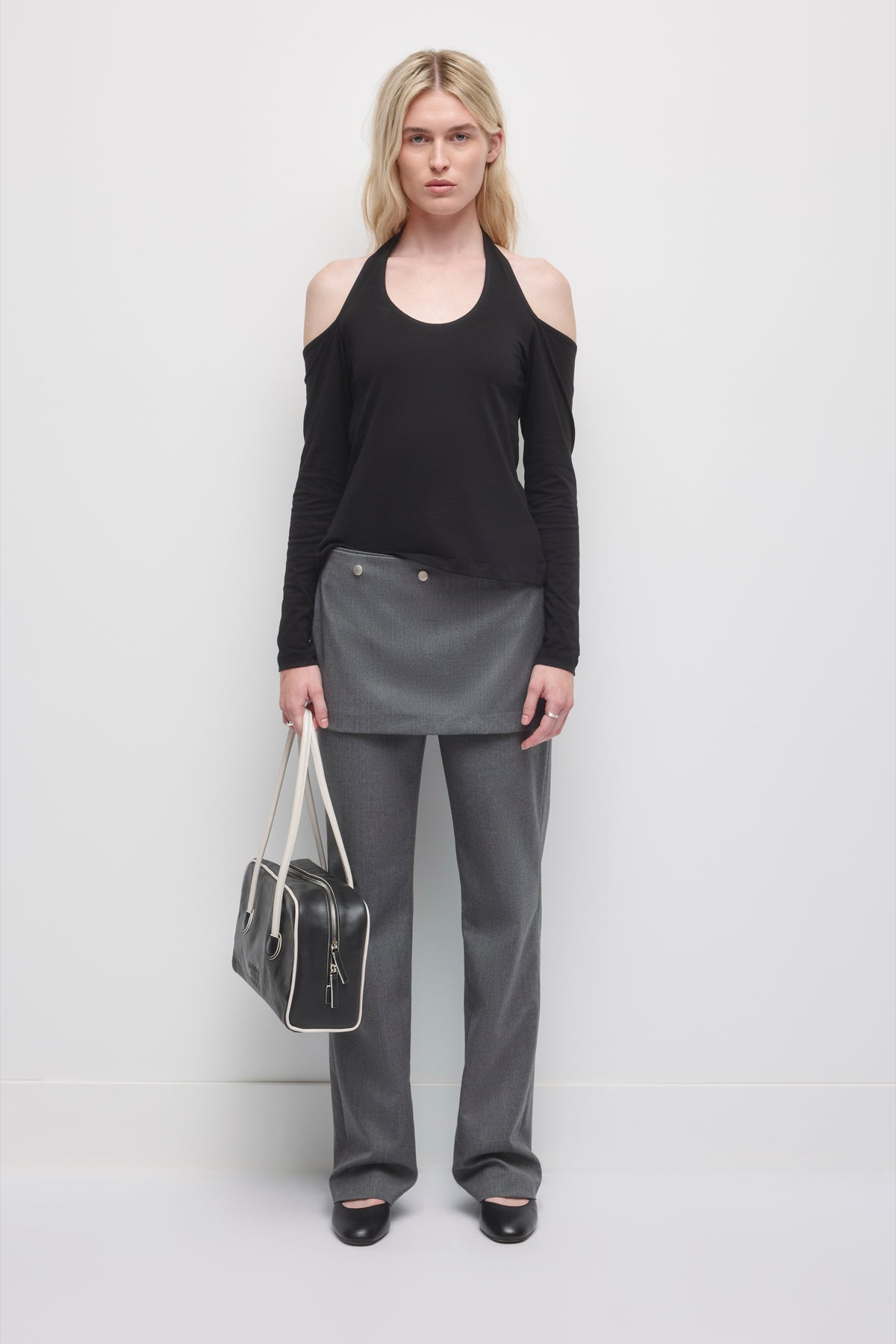 Débardeur halter épaules dénudées pour femme en noir