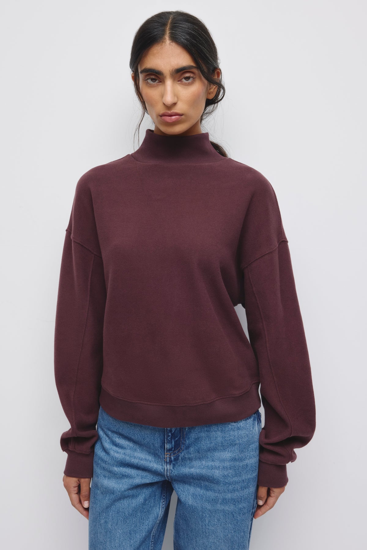Model is 5’10" and wearing a size XS.