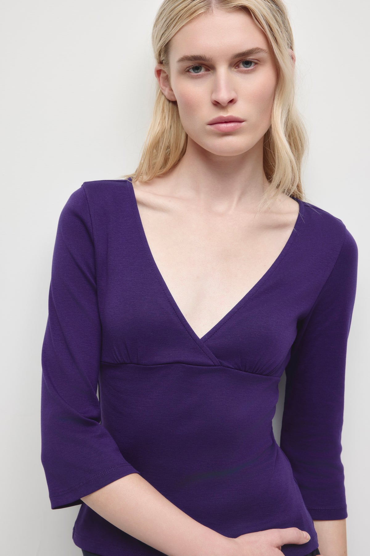 Haut cache-cœur à manches 3/4 Crossover pour femme en violet profond